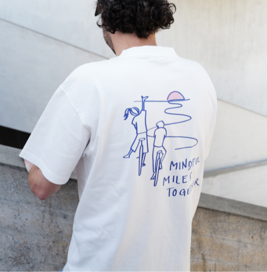 Graphic T-shirt | Manhattan | Off-White | Unisex