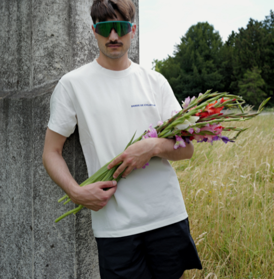 Graphic T-shirt | Manhattan | Off-White | Unisex
