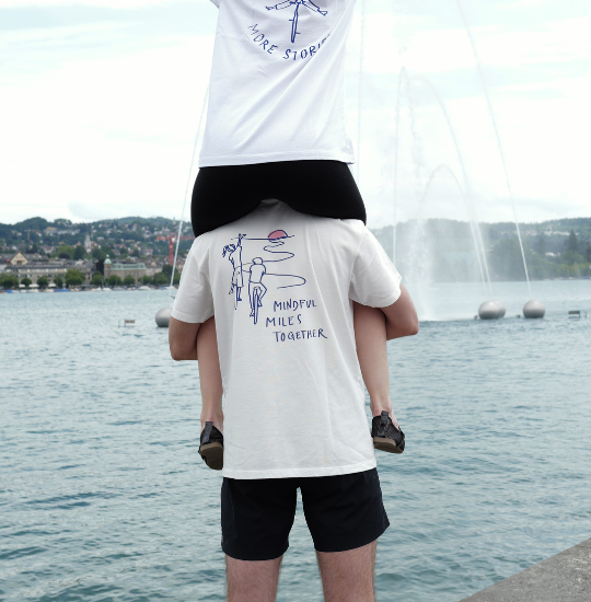 Graphic T-shirt | Manhattan | Off-White | Unisex