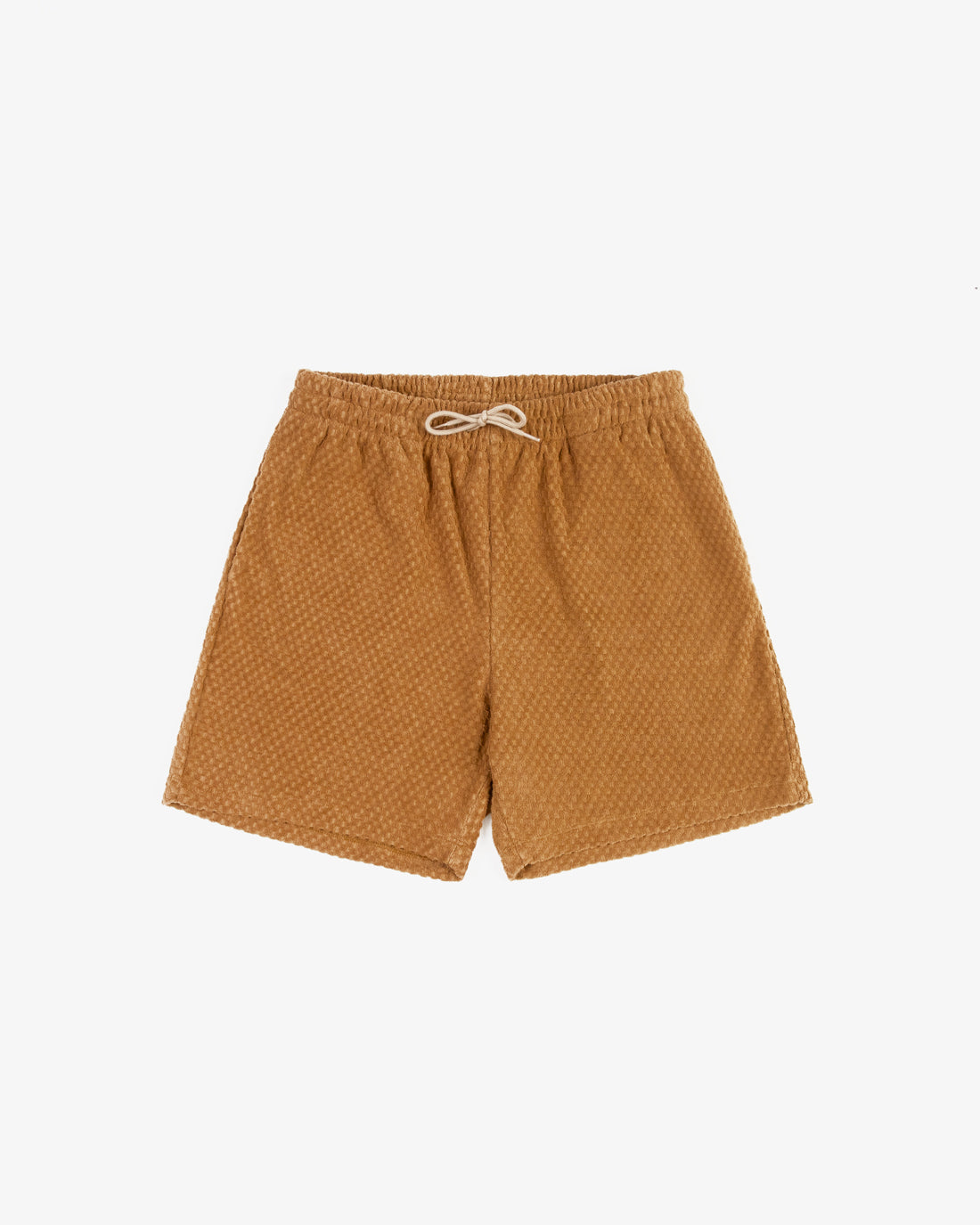 Caramel-colored shorts made of organic cotton by Rotholz