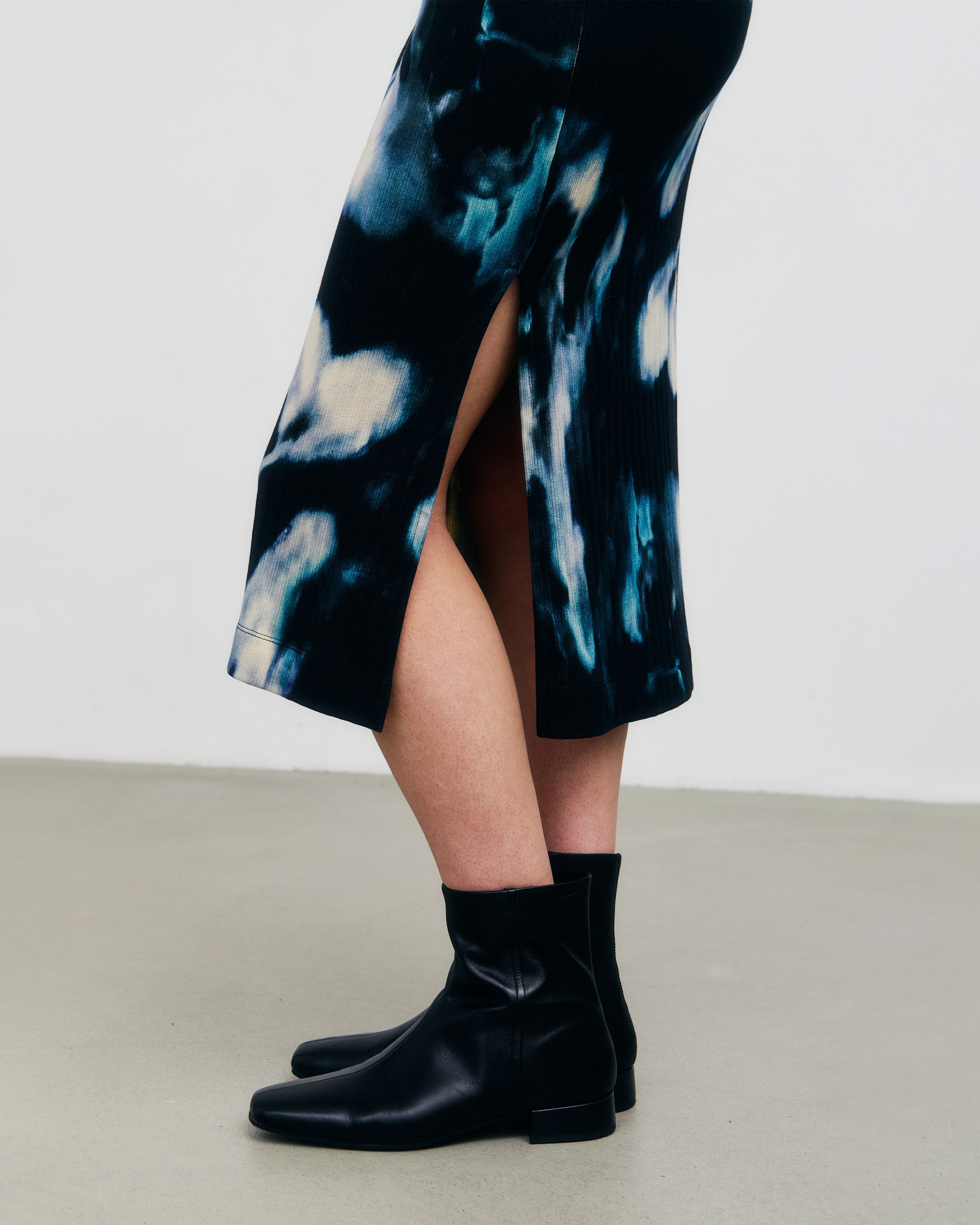 Gerippter Rock Tie Dye aus Bio-Baumwolle von Rotholz