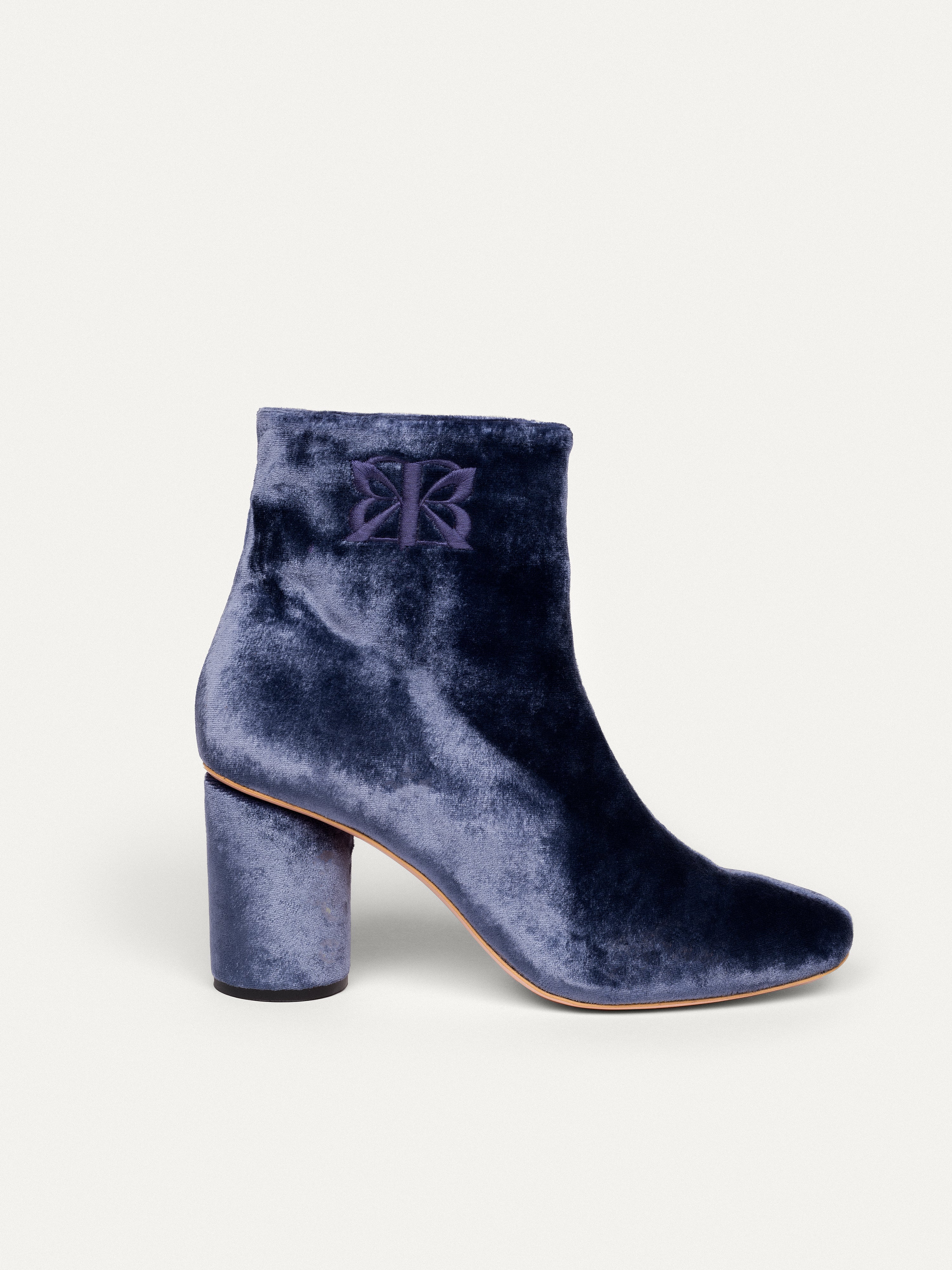 Indigo blue ankle boots 6pm Expo at the Gallery made from recycled velvet by Bikkou