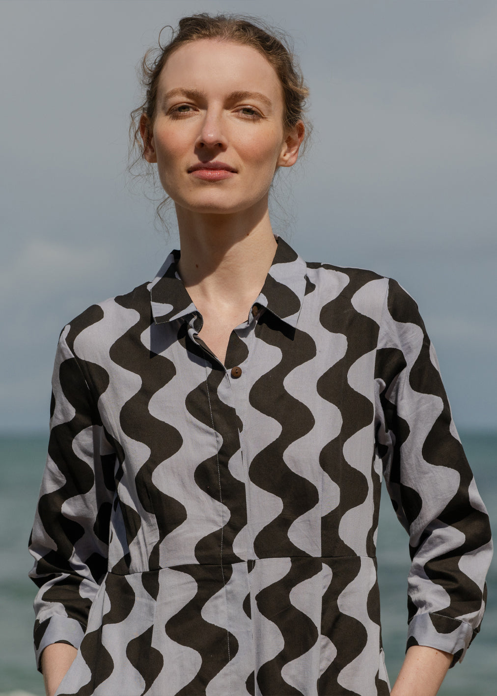 Kleid Cilla im Lavender Vibe Block Print von Komana