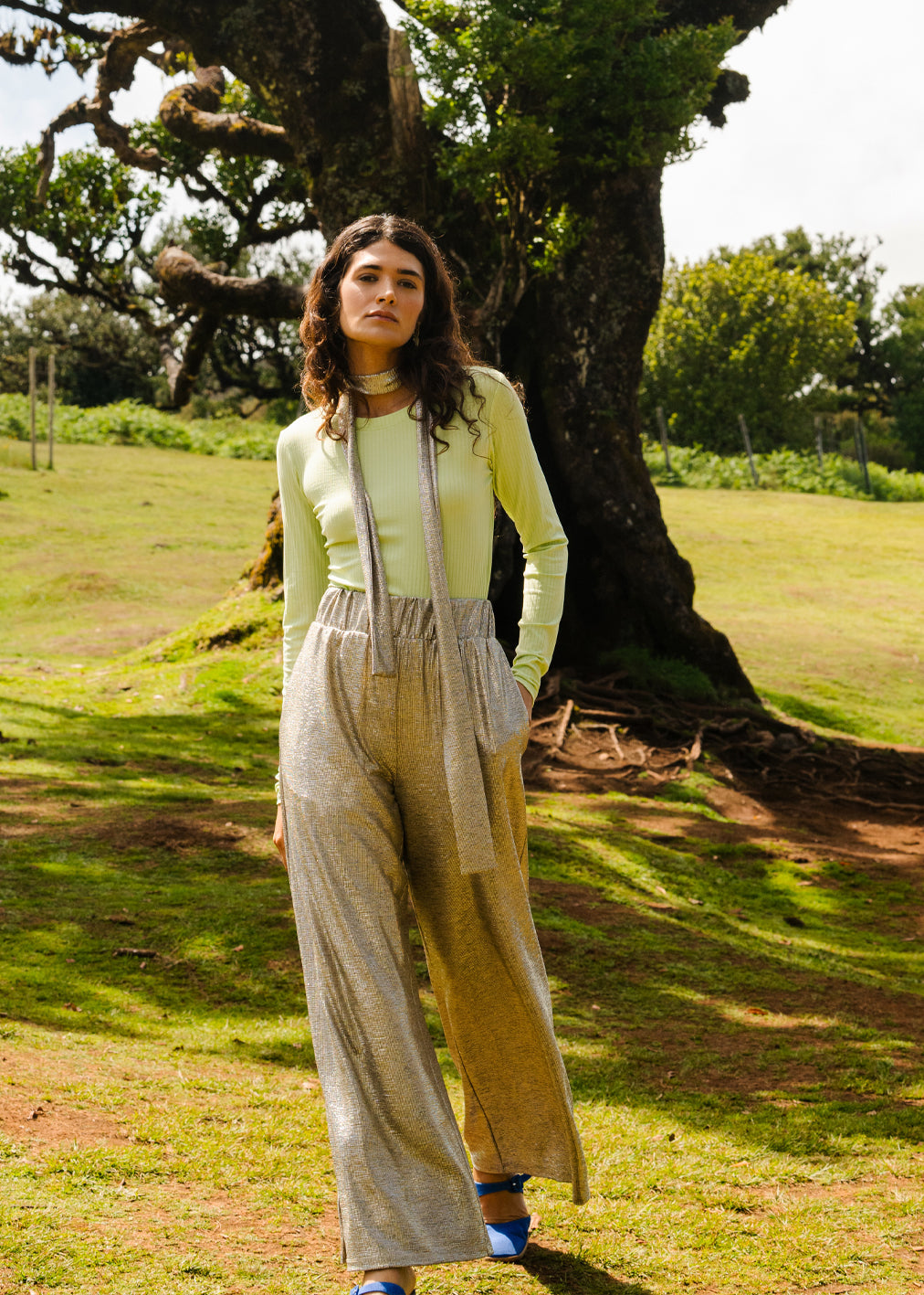 Glitzer Hose Milan Desert Disco aus recyceltem Polyster von Komana