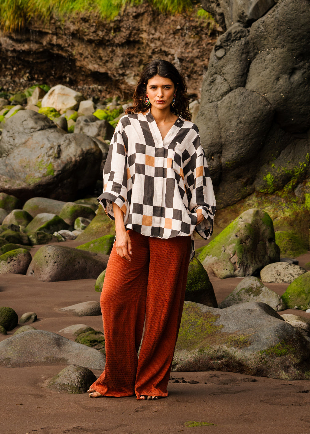 Bluse Serene Porto aus Cupro & Leinen von Komana