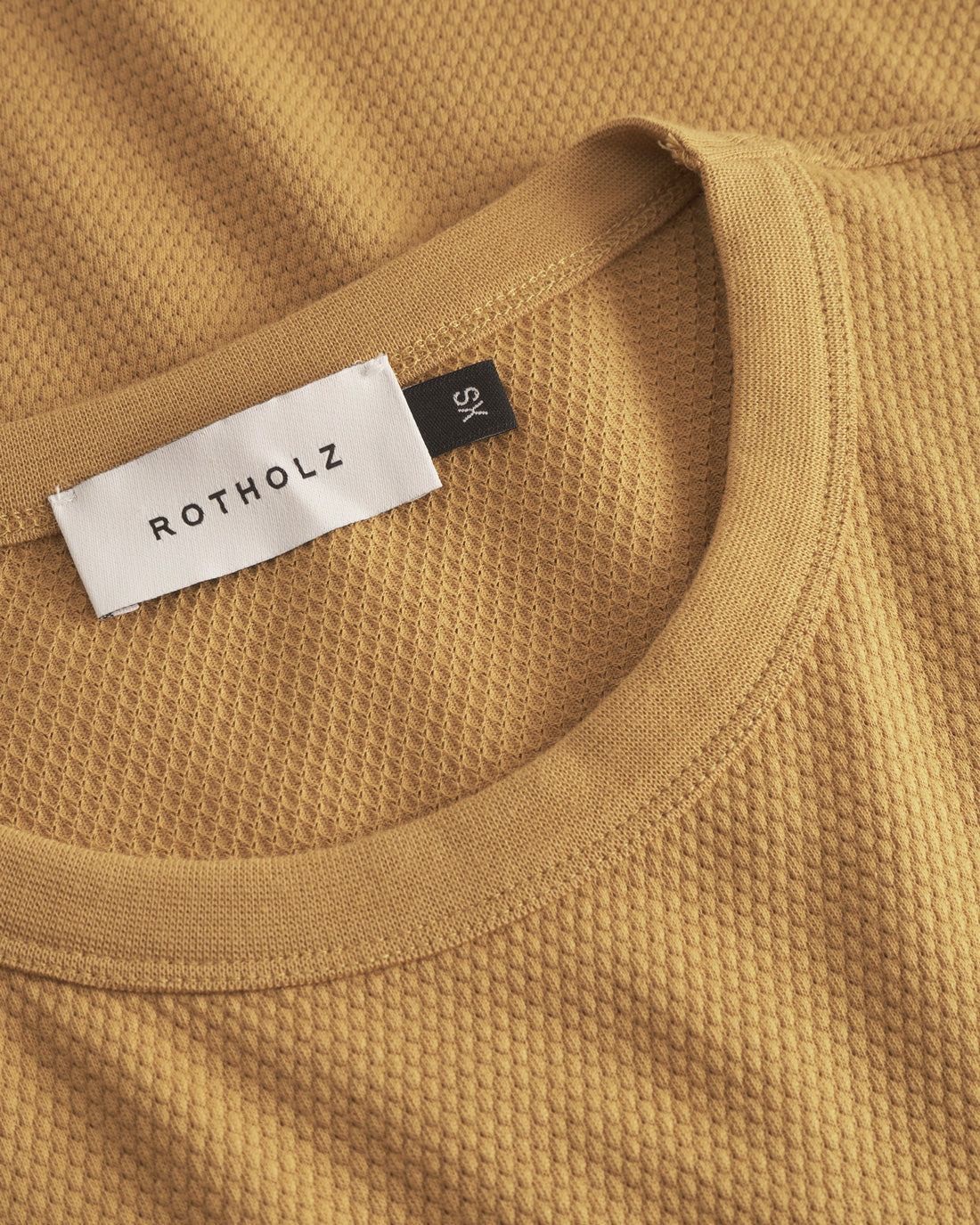 Gelbes Waffel T-Shirt aus 100% Bio-Baumwolle von Rotholz