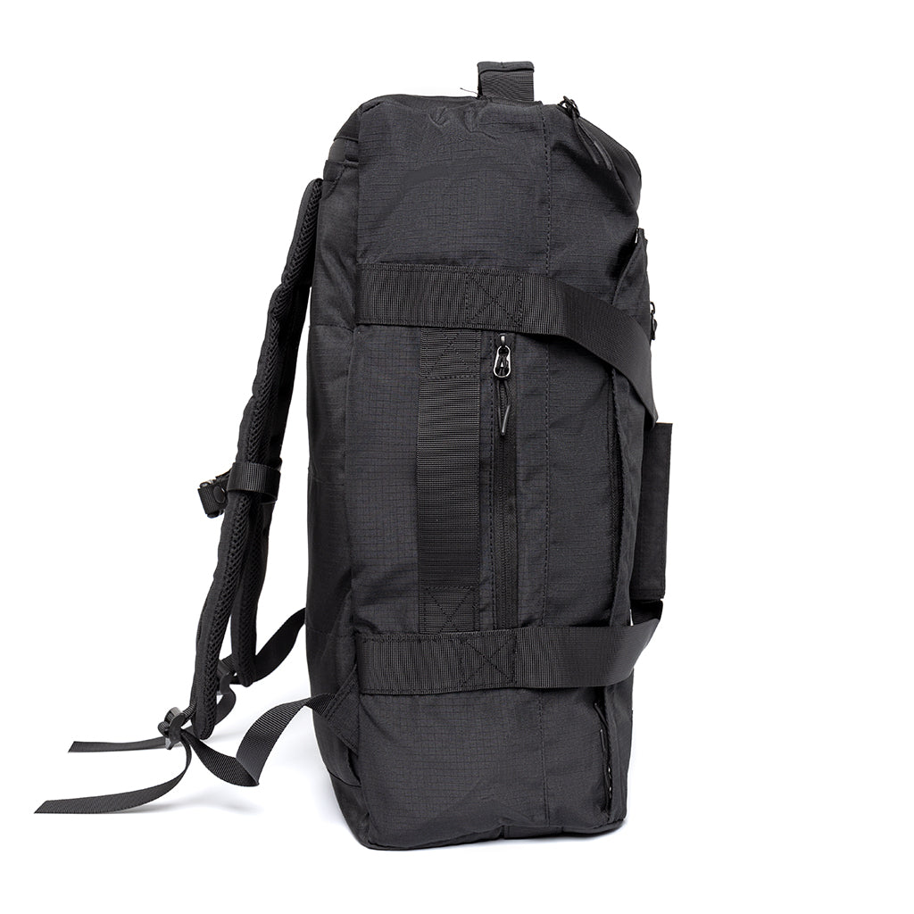 Sac à dos de voyage noir Wanderer Vandra en PET recyclé de Lefrik