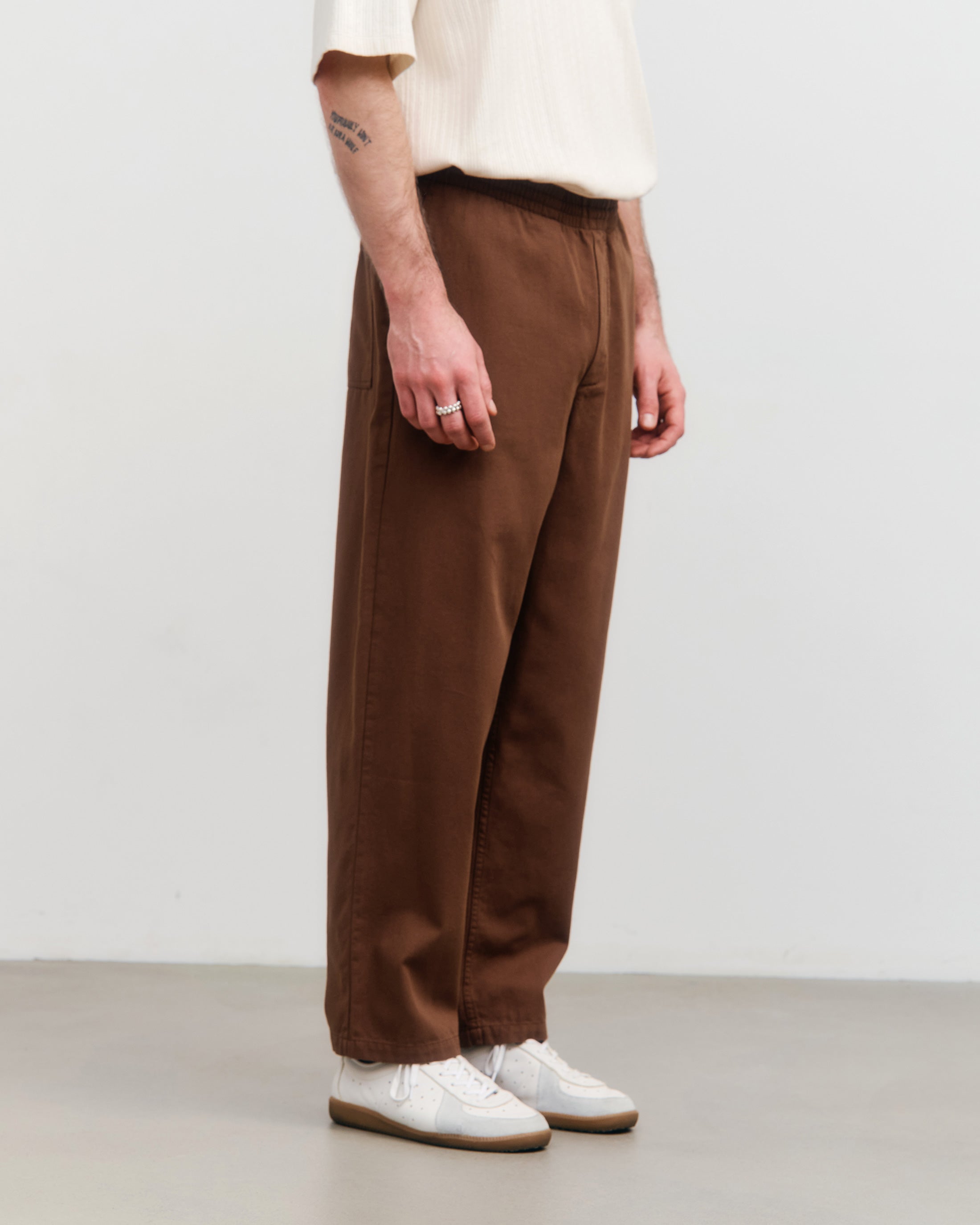 Brown organic cotton trousers by Rotholz