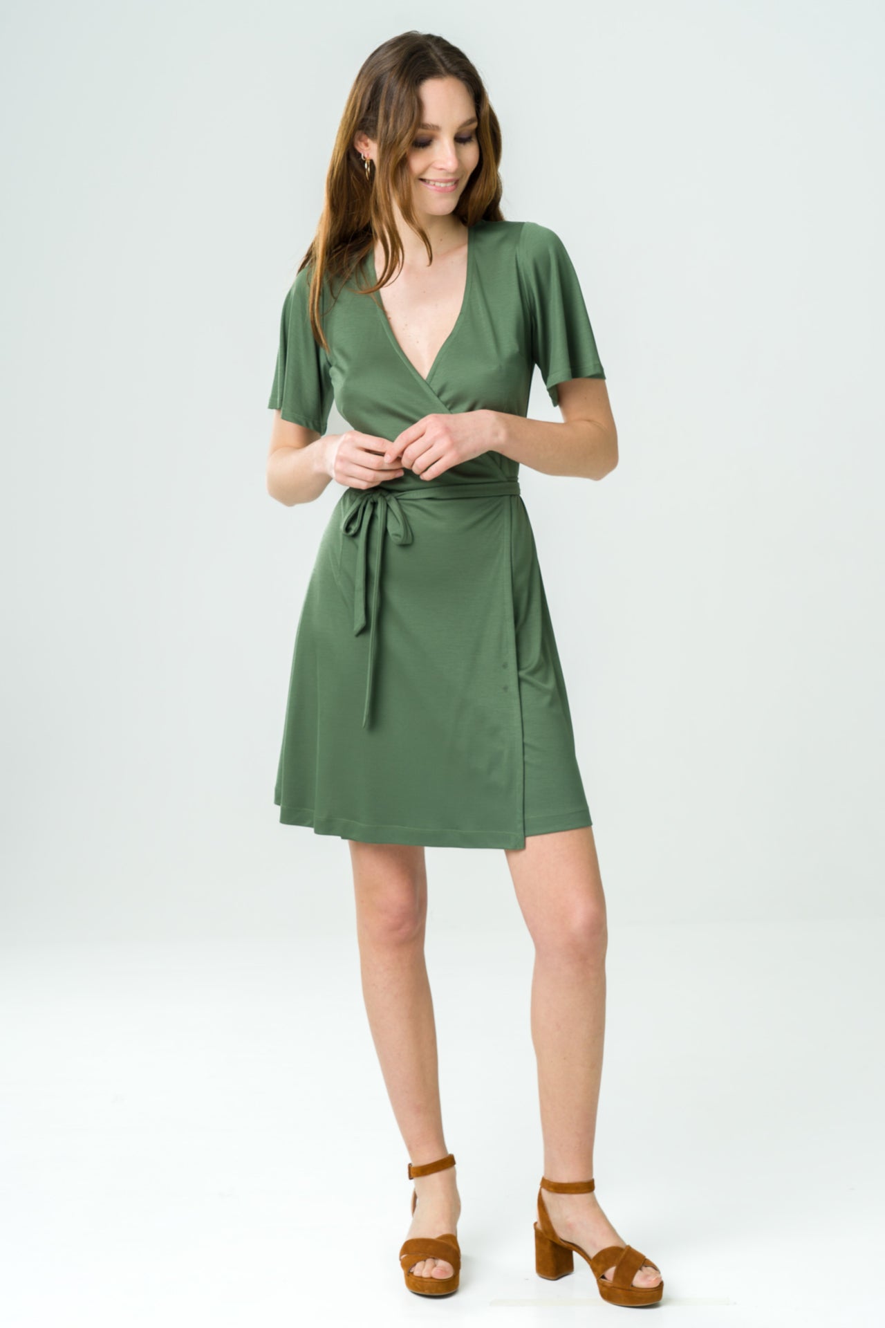Grünes Kleid Acacia aus 100% Tencel von Avani