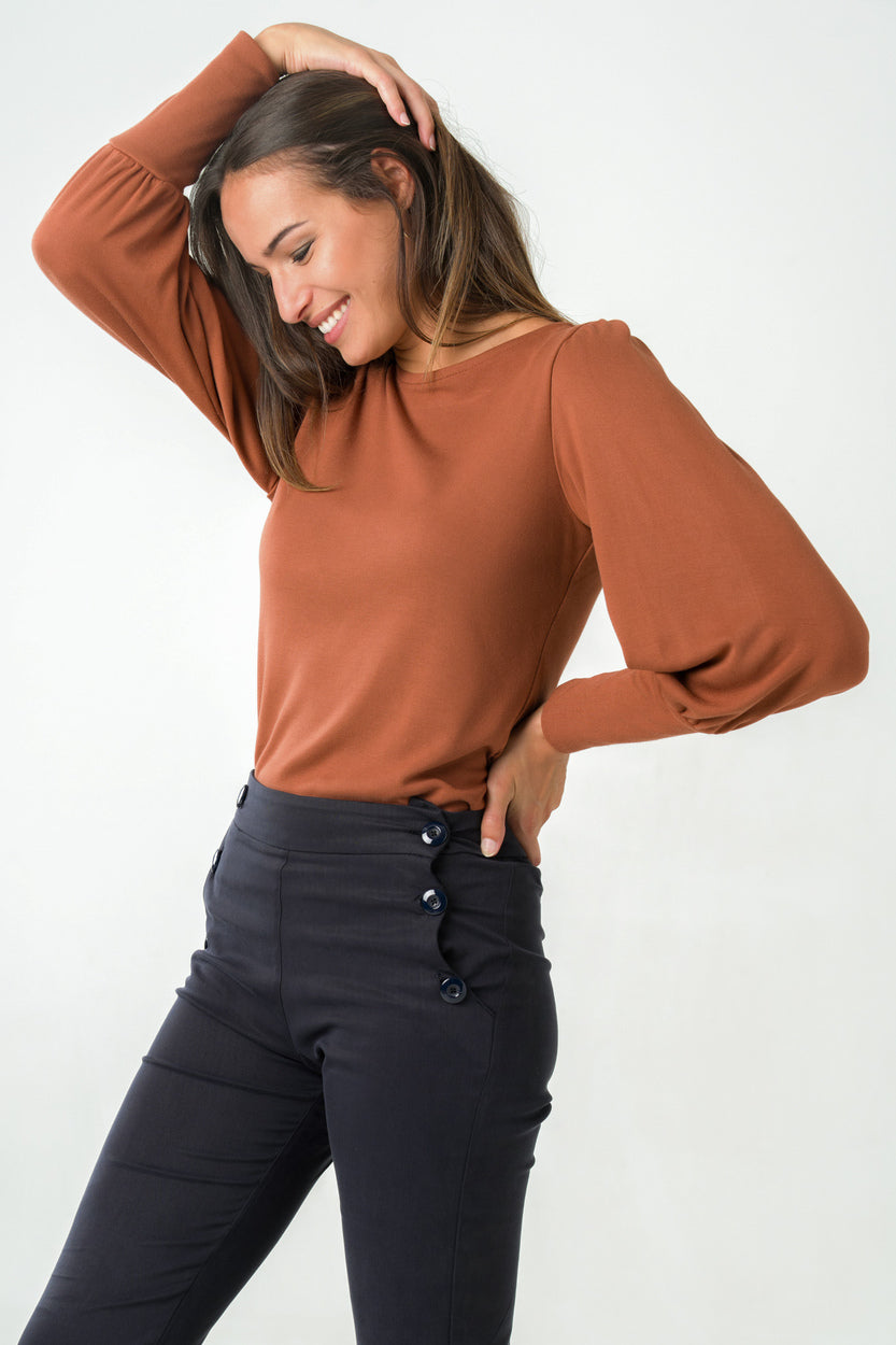 Blouse marron Freesia en 100% modal par Avani