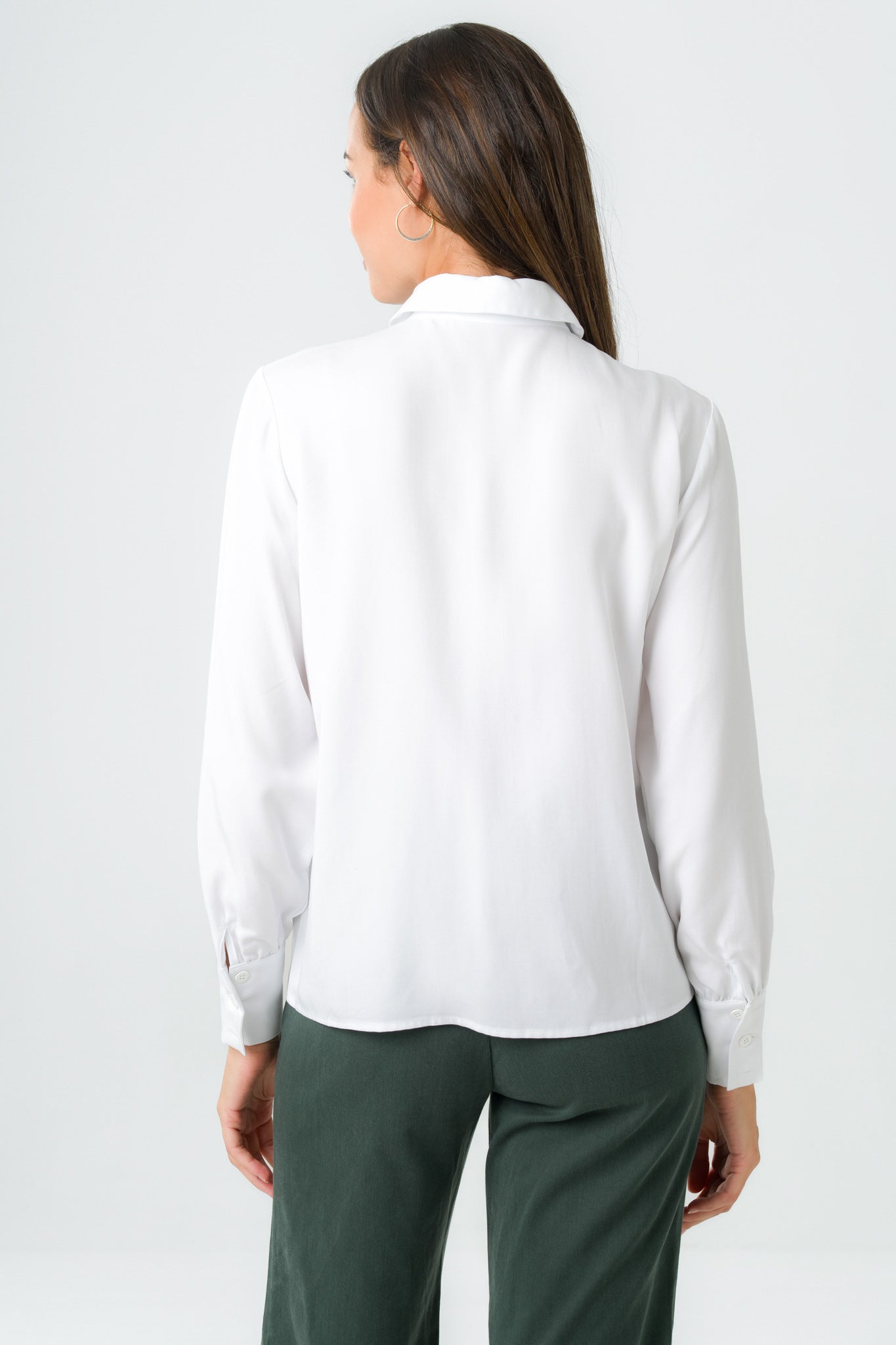 White blouse Kauri made of 100% Tencel by Avani