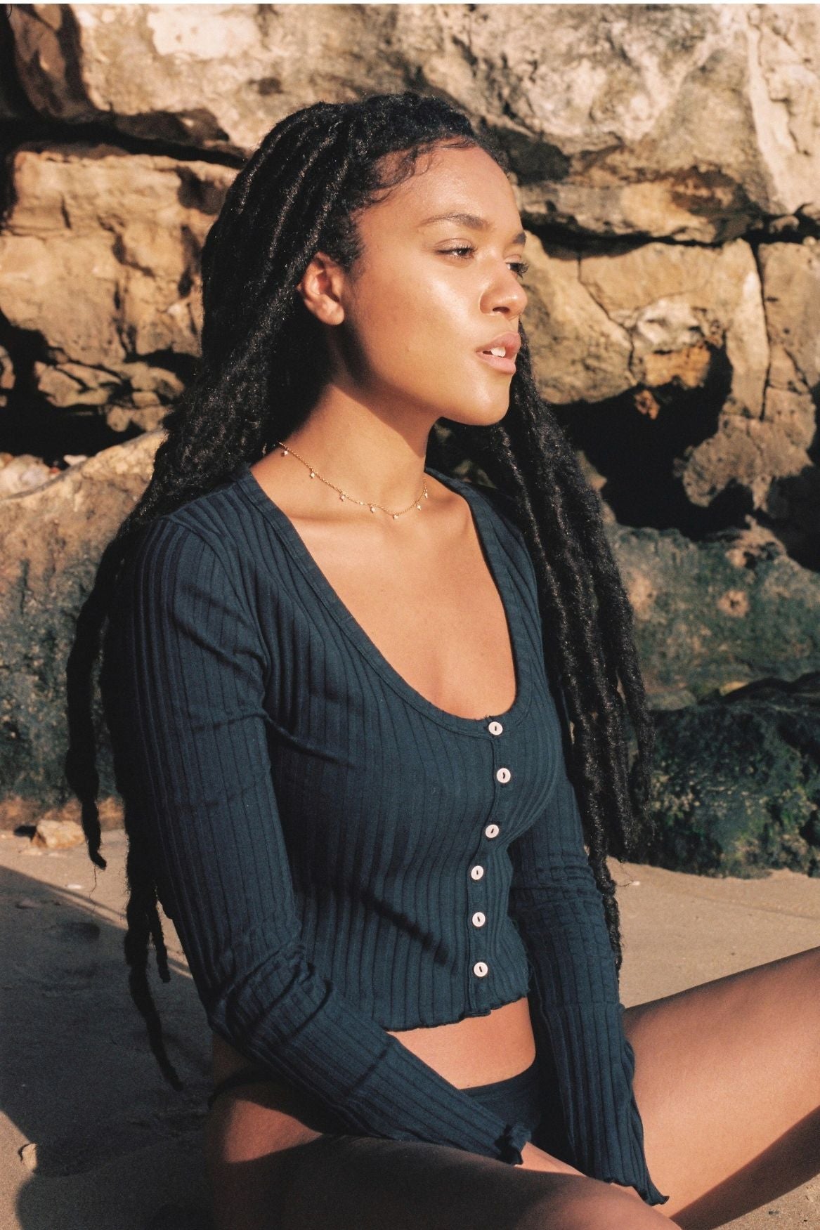 Buttoned Longsleeve Sofia Organic Cotton in dunkelblau von Narah Soleigh