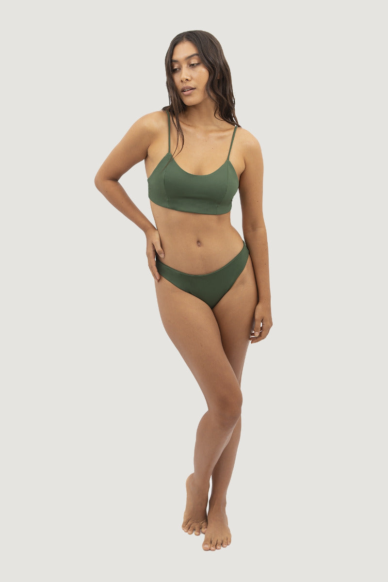 Grünes Bikini Canggu DPS aus Econyl® Regenerated Nylon von 1 People