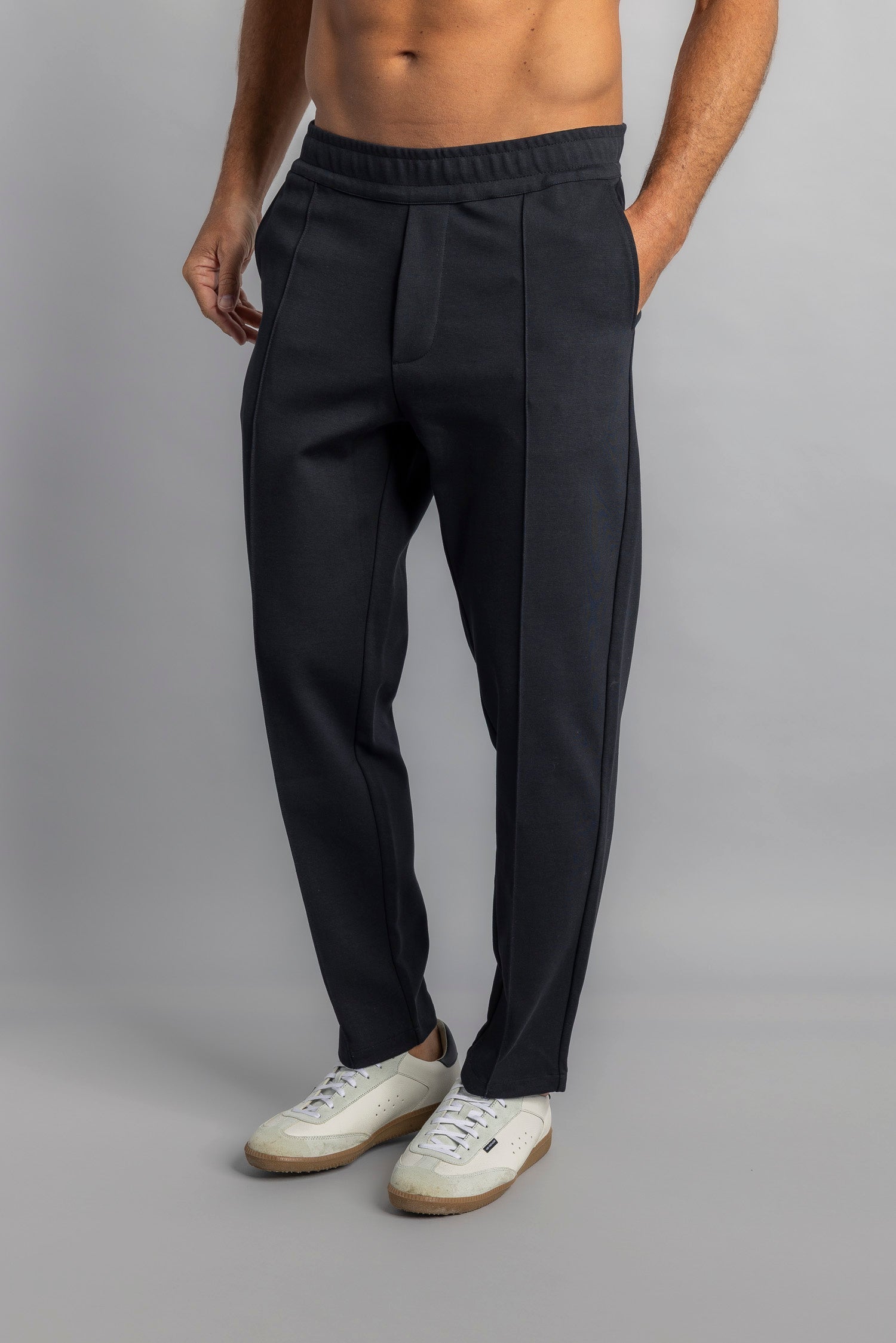 The Casual Pants aus Bio Baumwolle in grau von Dirts
