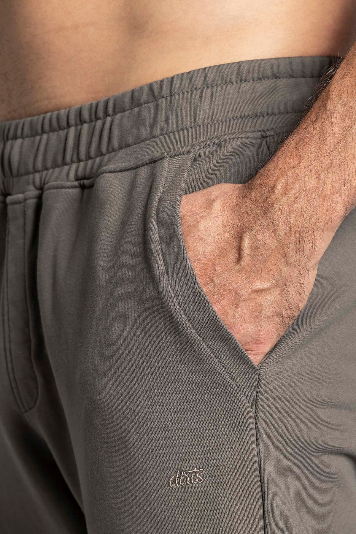 Classic Sweatpants aus 100% Bio-Baumwolle von Dirts