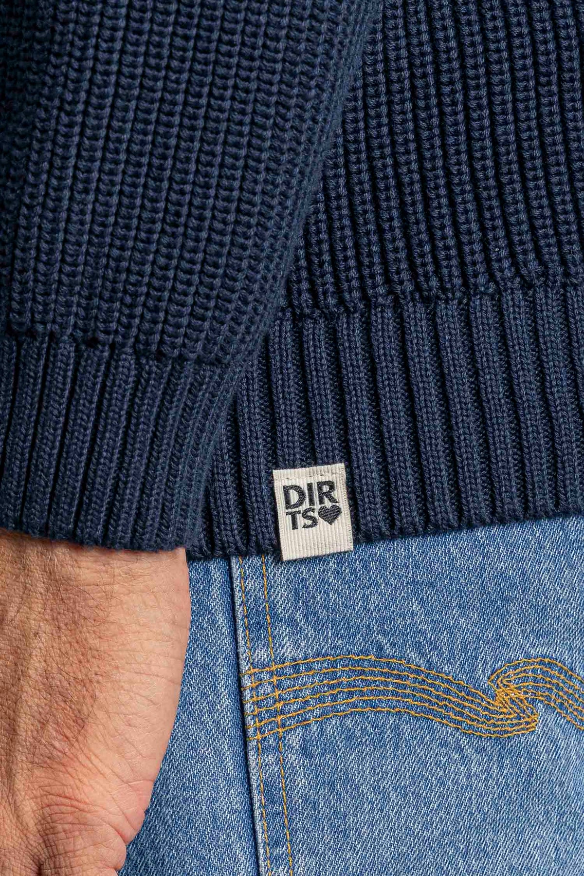 Heavy Knit Crewneck aus 100% Bio Baumwolle in blau von DIRTS