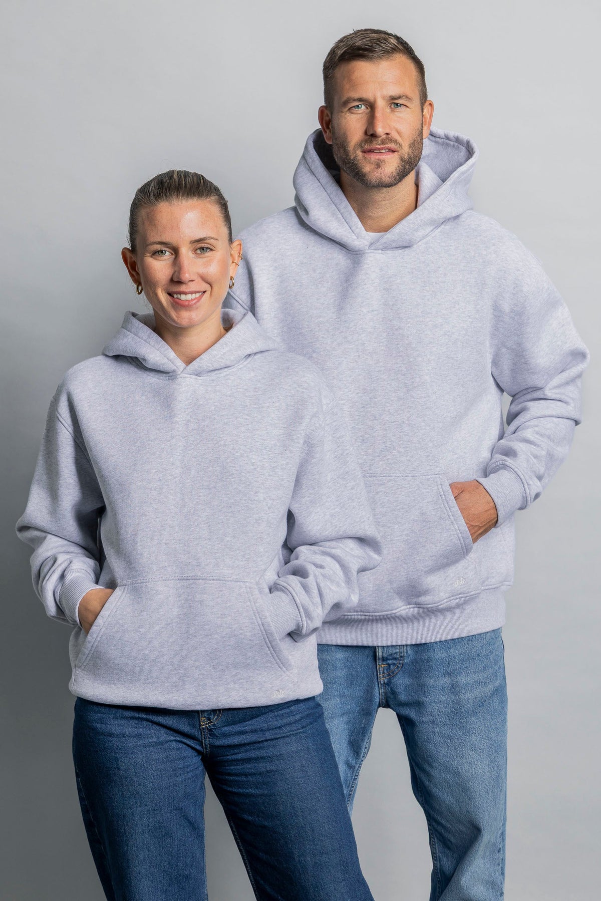 Oversized Hoodie aus 100% Bio-Baumwolle von DIRTS