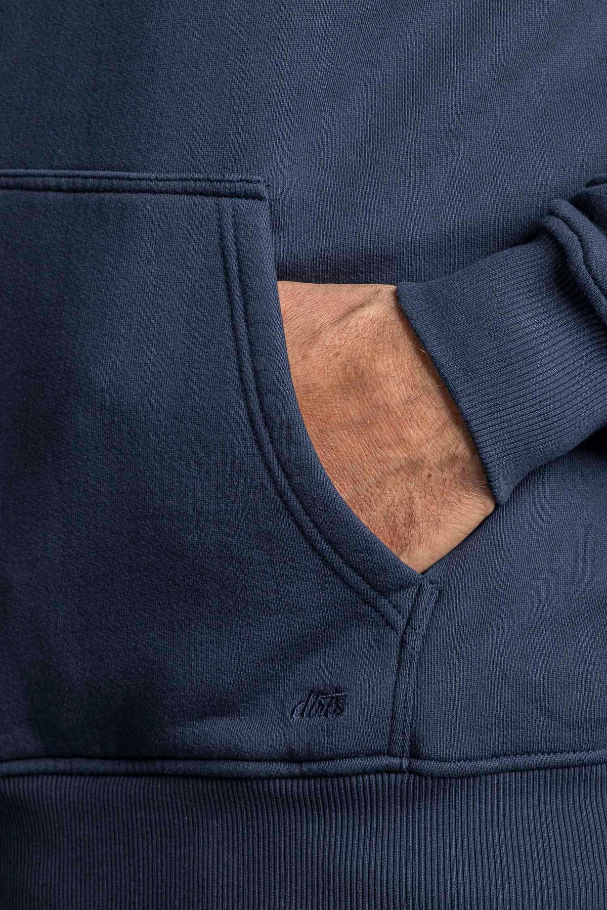 Oversized Hoodie aus 100% Bio-Baumwolle von DIRTS