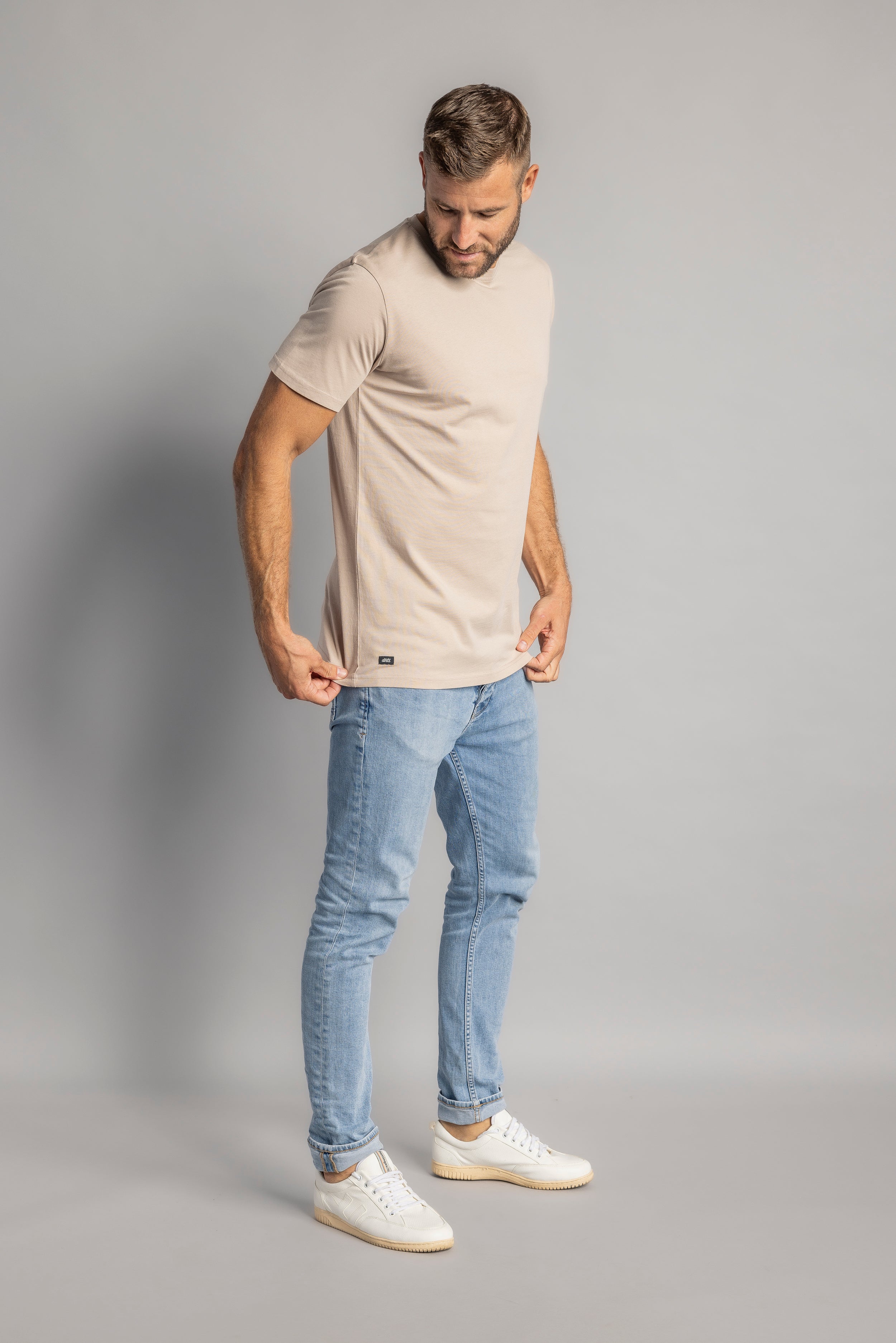 Premium Blank T-Shirt SLIM aus Bio Baumwolle von Dirts