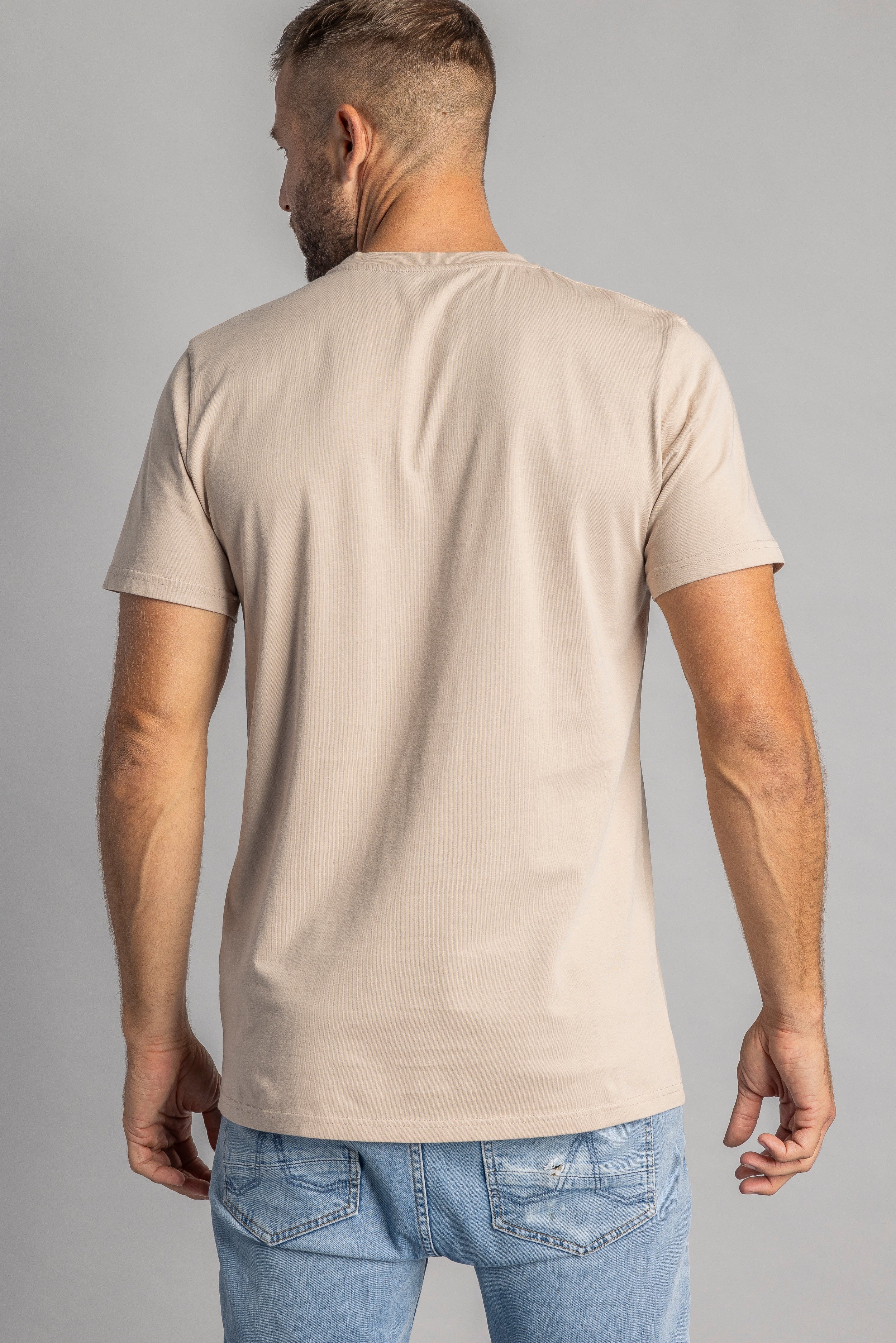 Premium Blank T-Shirt SLIM made of organic cotton by Dirts