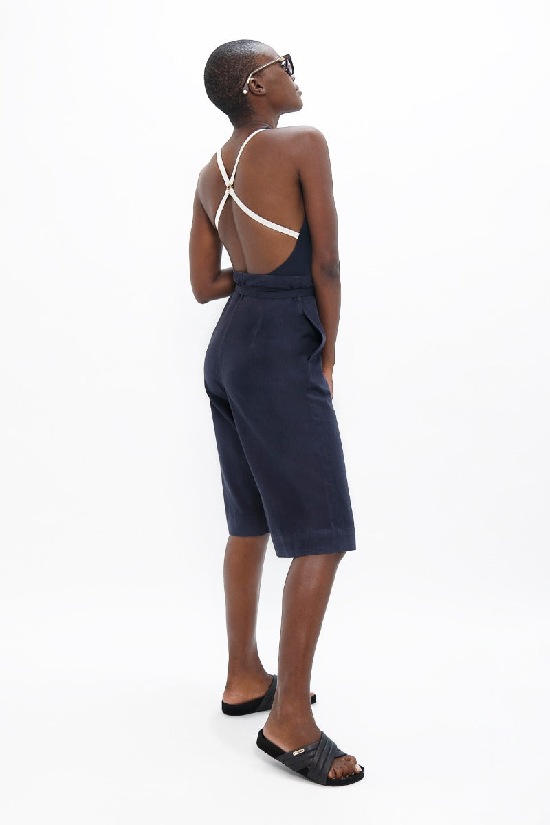 Dark blue knee-length trousers Florence FLR made of organic cotton by 1 People
