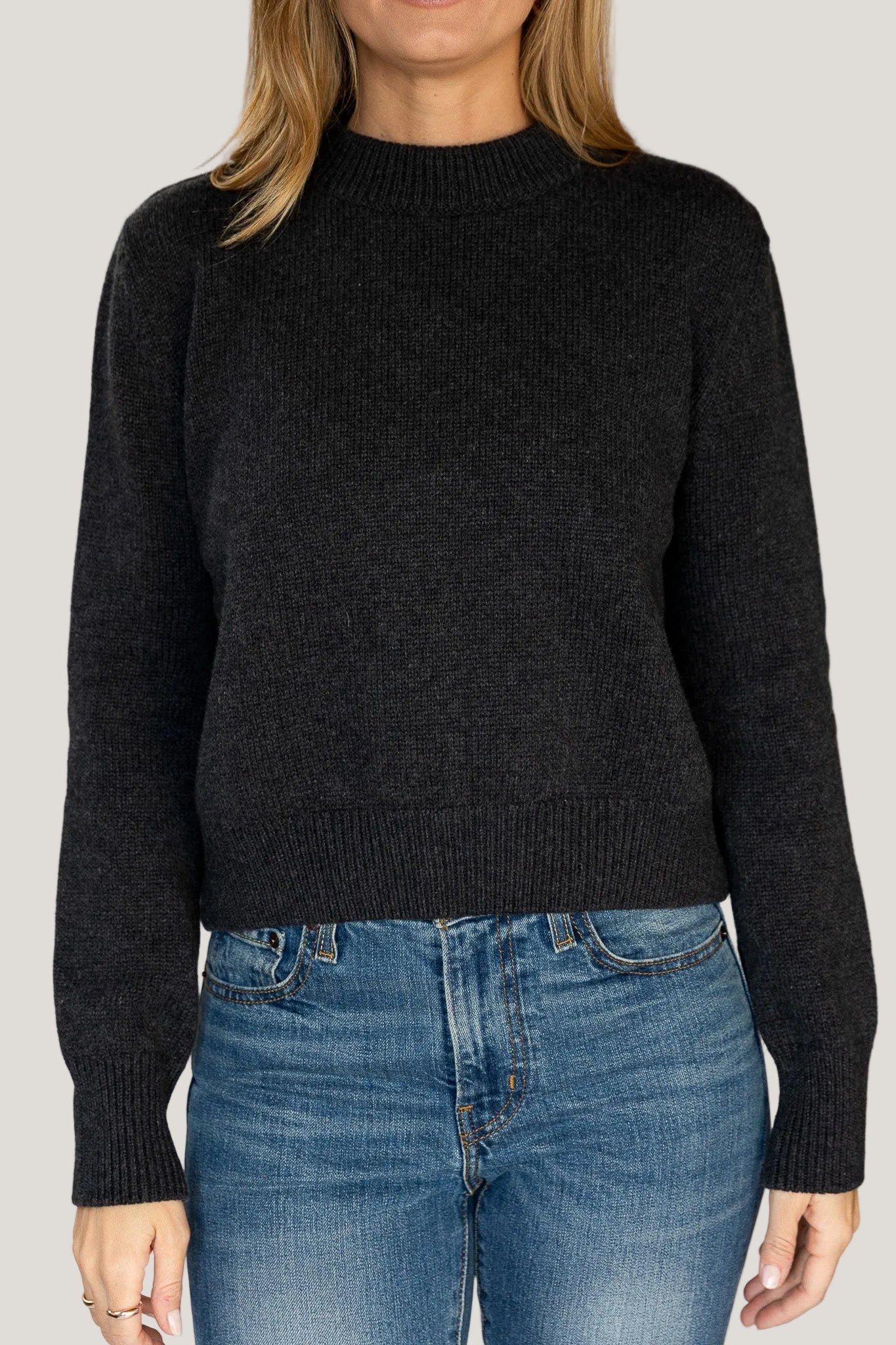 Schwarzer Sweater Nita aus Bio-Baumwolle & recyceltem Kaschmir von Pura Clothing