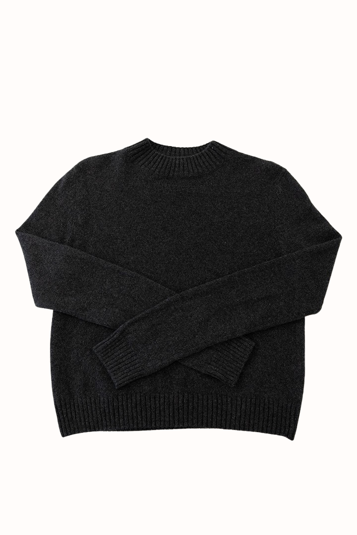 MOCK NECK SWEATER - DARK GREY aus recycled Cashmere von Pura Clothing