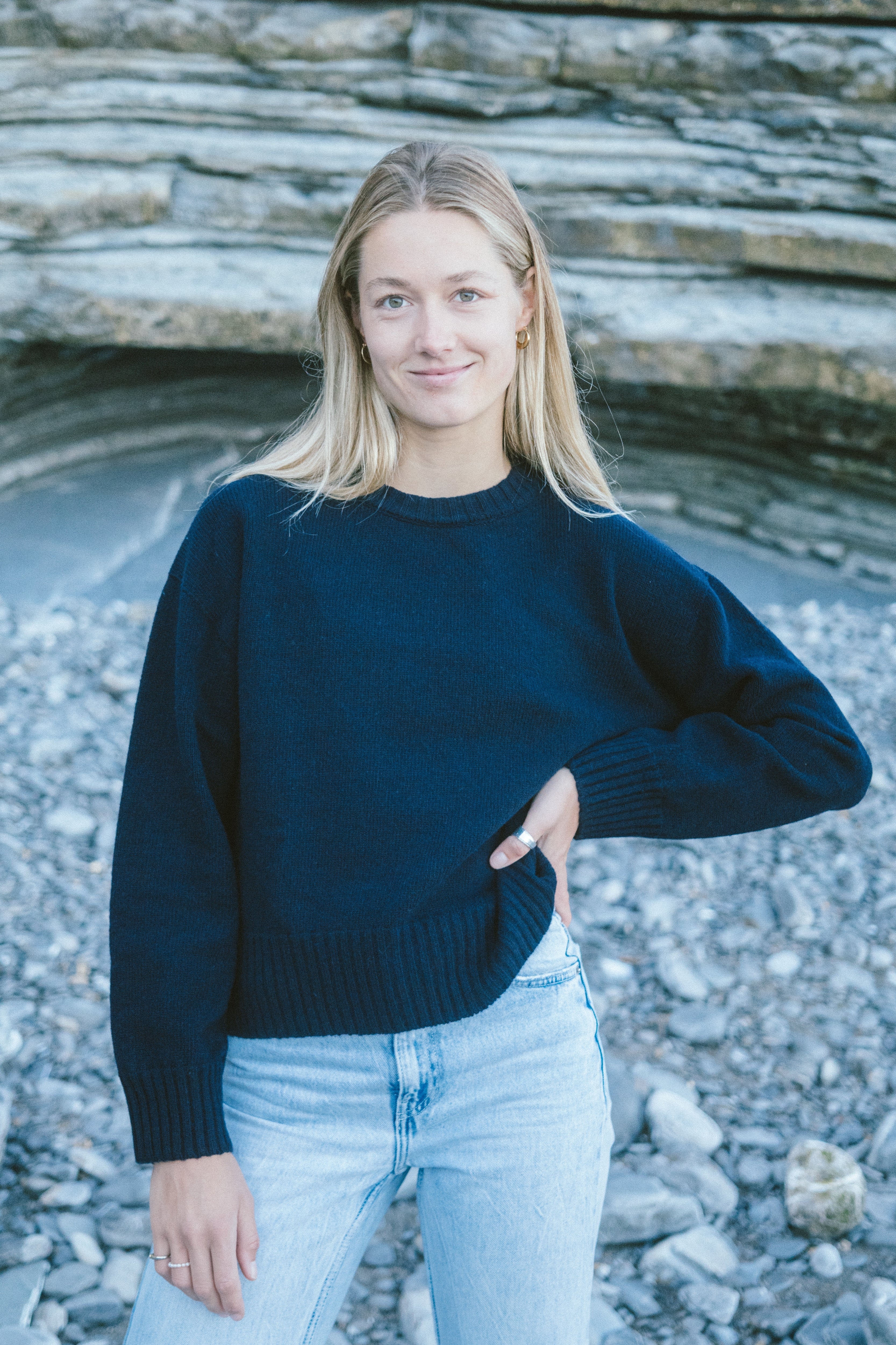 Wollpullover Vale Dunkelblau aus Merinowolle von Salzwasser