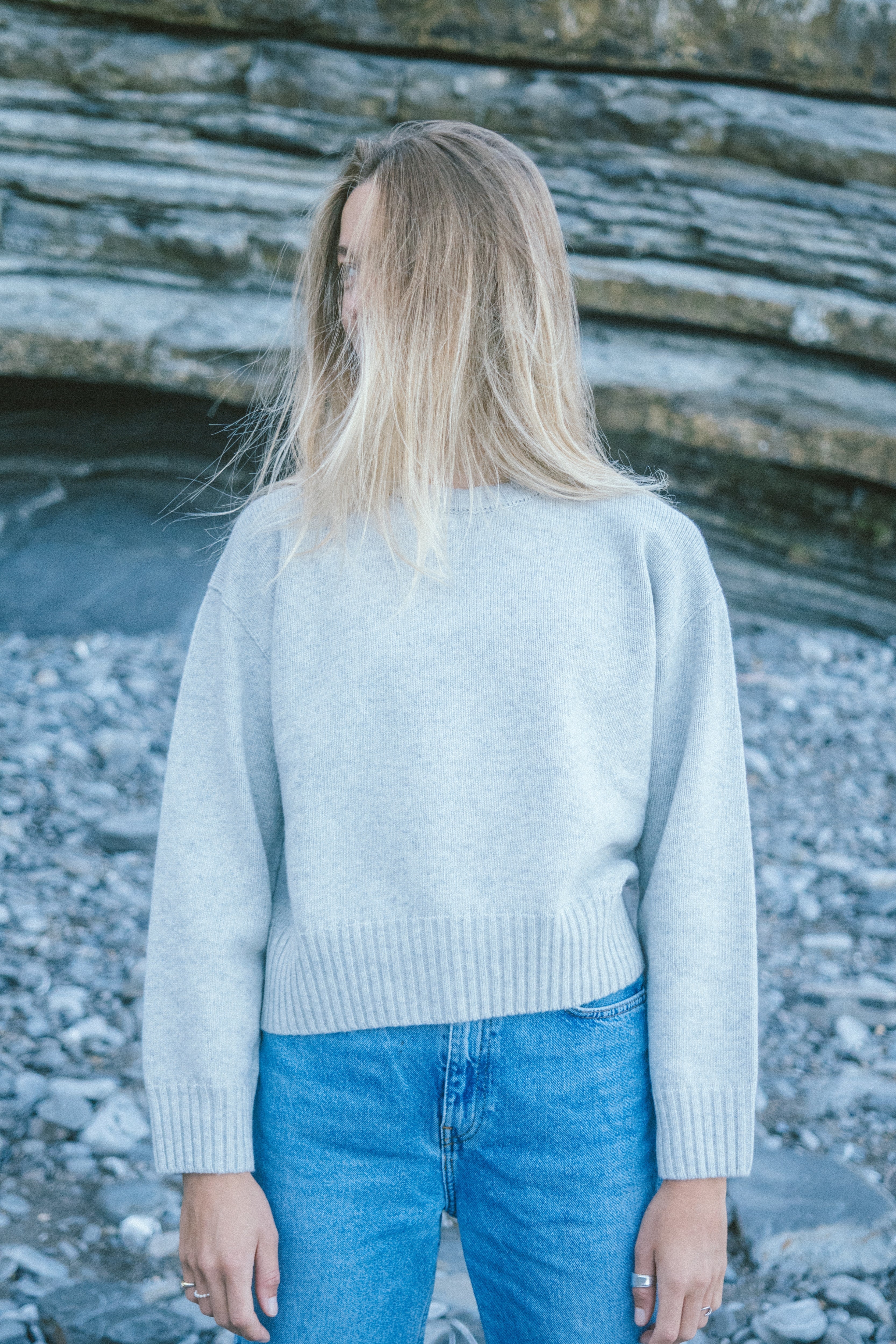 Wollpullover Vale Grau-meliert von Salzwassee