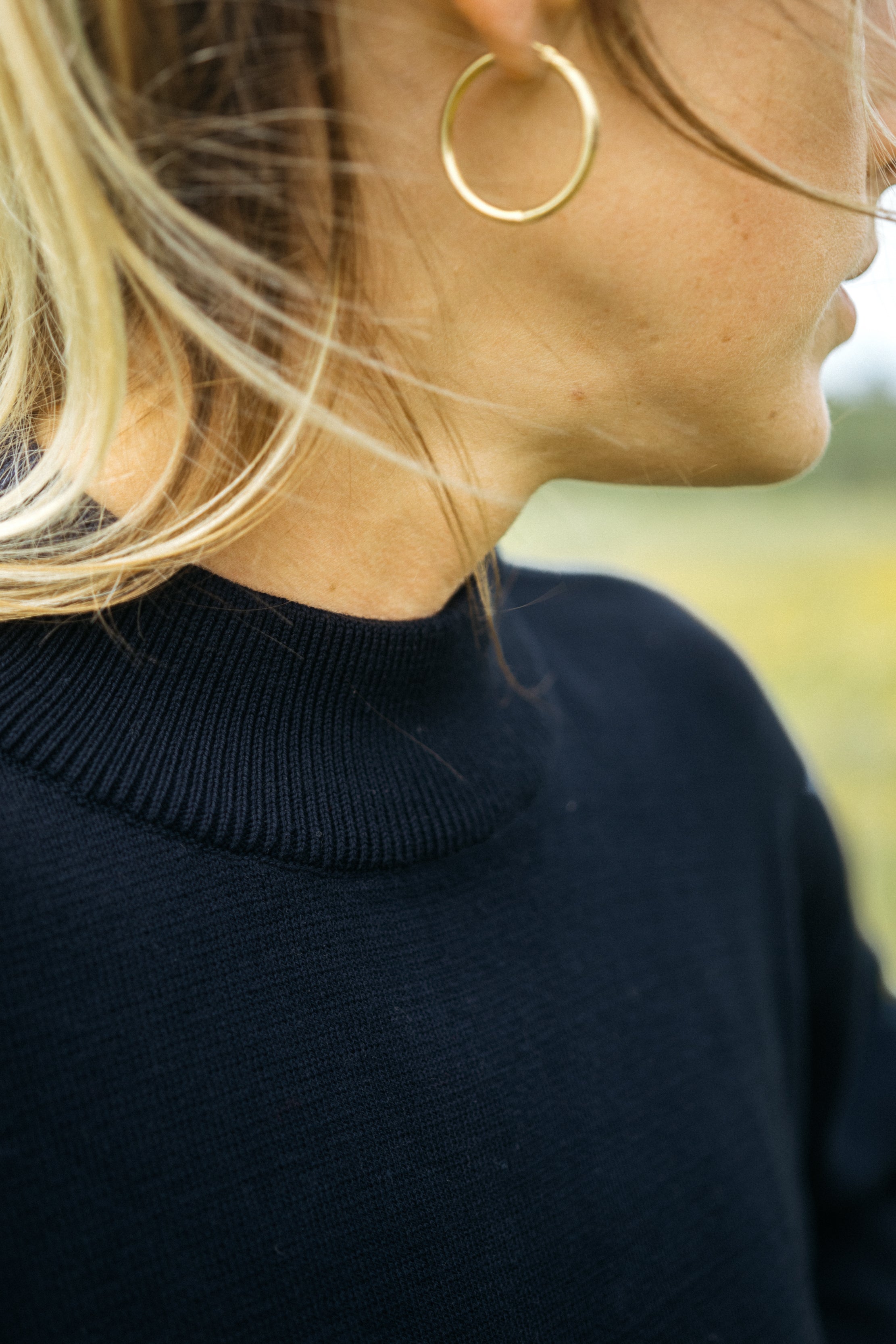 Dark blue knitted sweater Marina made of 100% organic cotton by Salzwasser