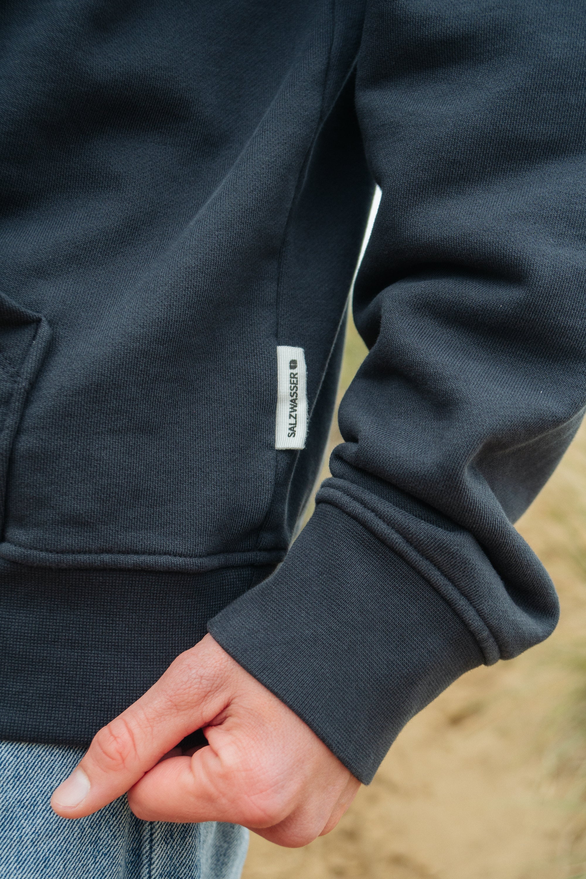 Graublauer Hoodie Kap aus Bio-Baumwolle von Salzwasser