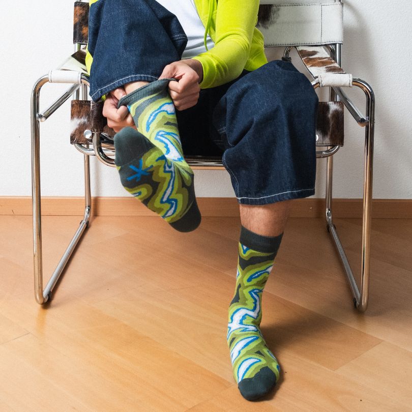 Grüne Socken SWISS LAKES aus Bio-Baumwolle von Paar Socks