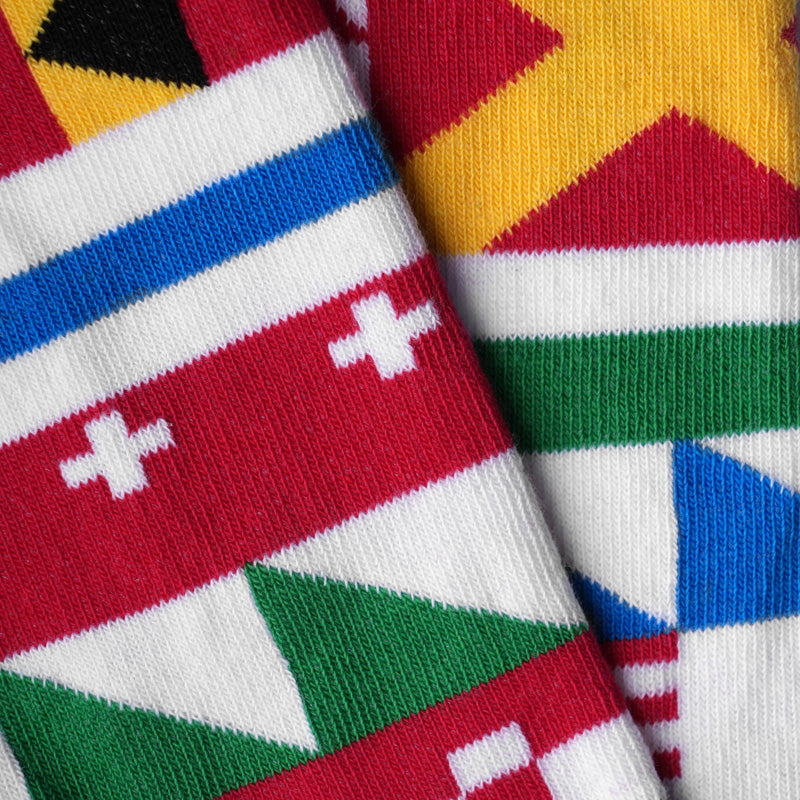 Colorful socks KANTÖNLIGEIST made of organic cotton by Paar Socks