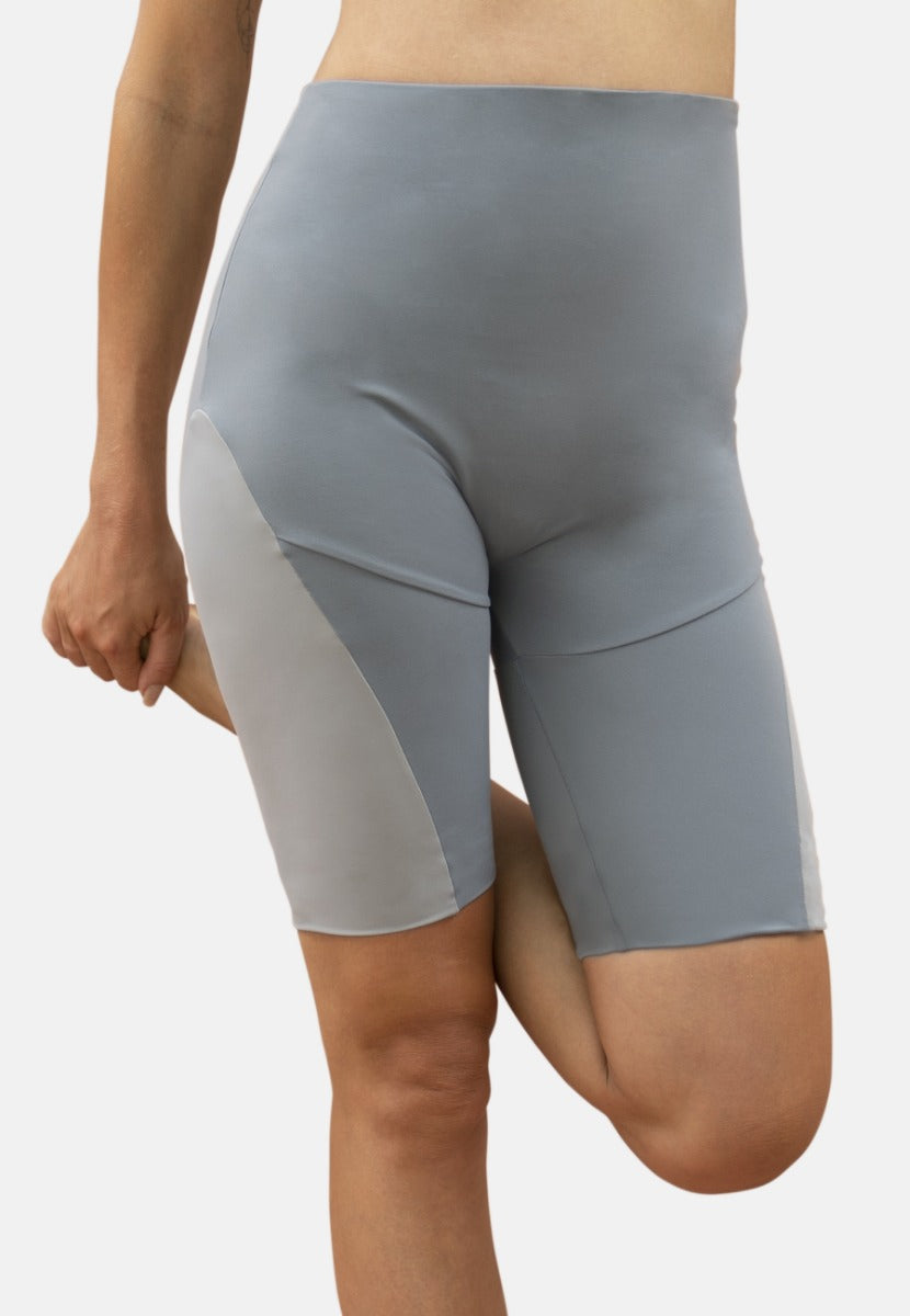 Graue Biker Shorts Portland PDX aus ECONYL® regenerated nylon von 1 People