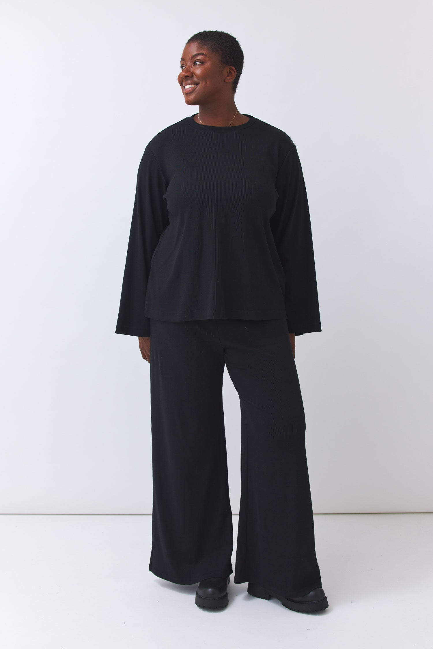 Wide Leg Pants Bessy - black aus Bio Baumwolle von BAIGE THE LABELS