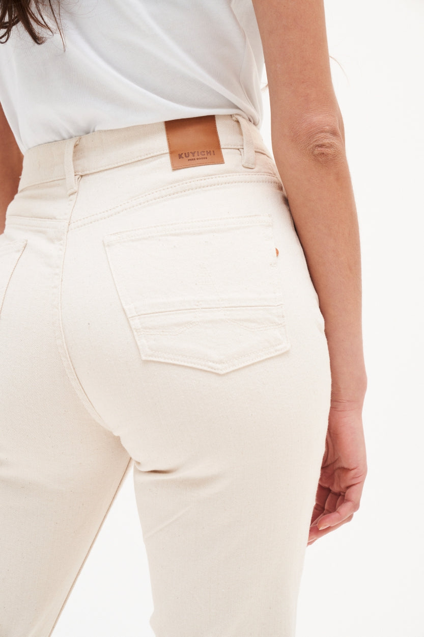 Jeans Nora in white / off-white, not dyed, loosely tailored made of organic cotton from Kuyichi