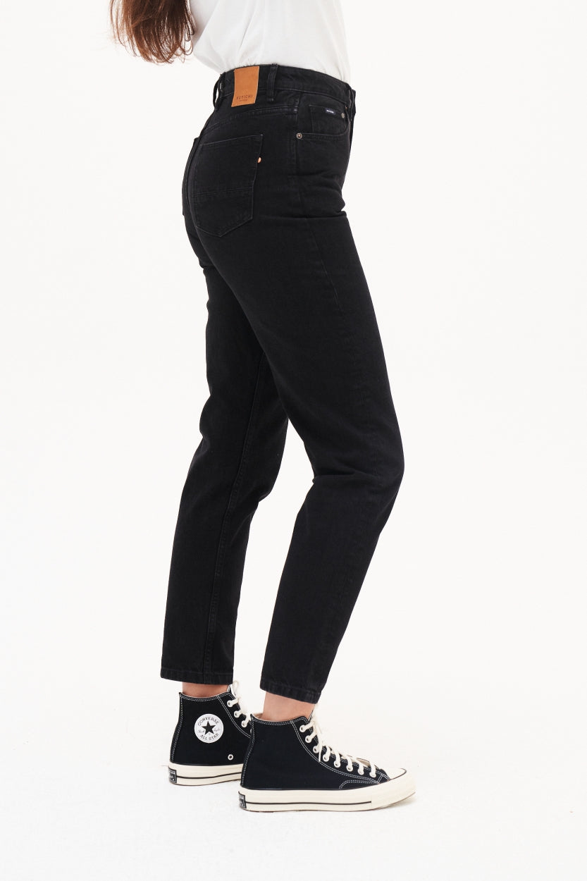 Jeans Nora Loose Tapered Vintage in black made of organic cotton by Kuyichi