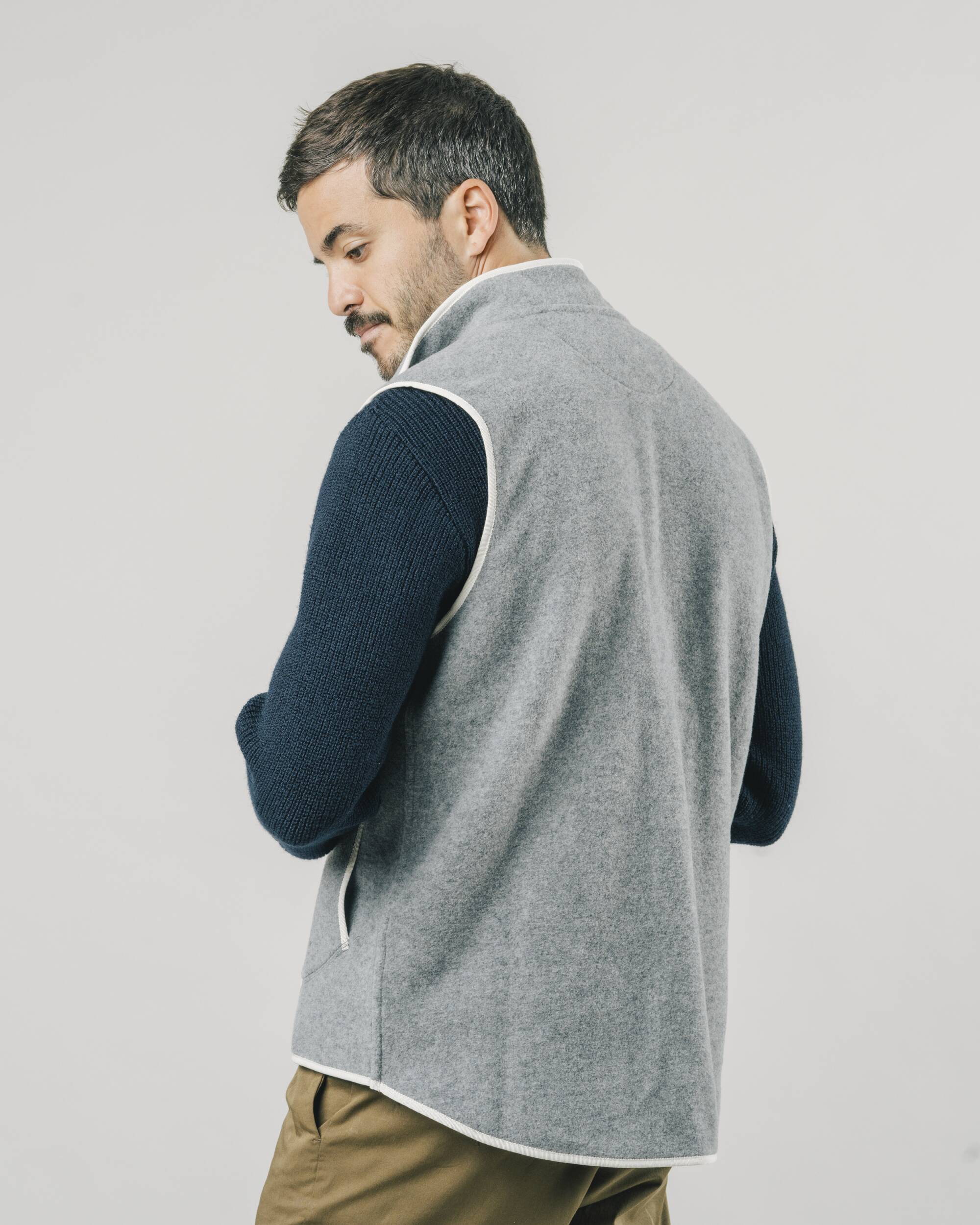 Ibuki vest in gray made from 100% recycled Italian wool from Brava Fabrics