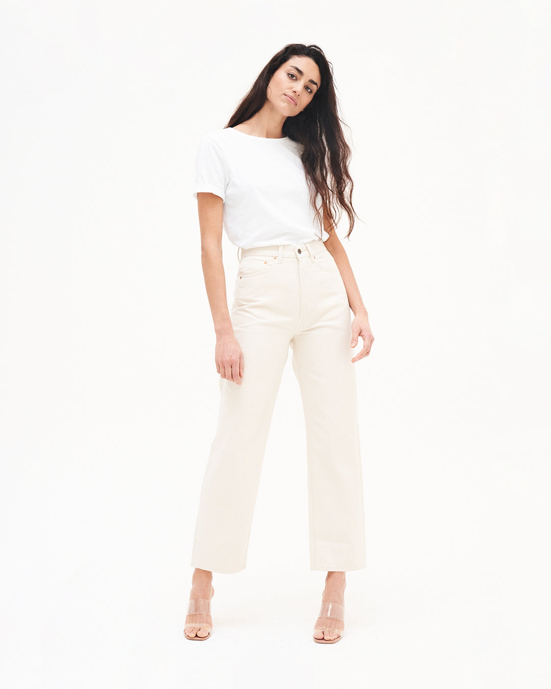 Bobbie Barrel undyed jeans made from organic cotton by Kuyichi