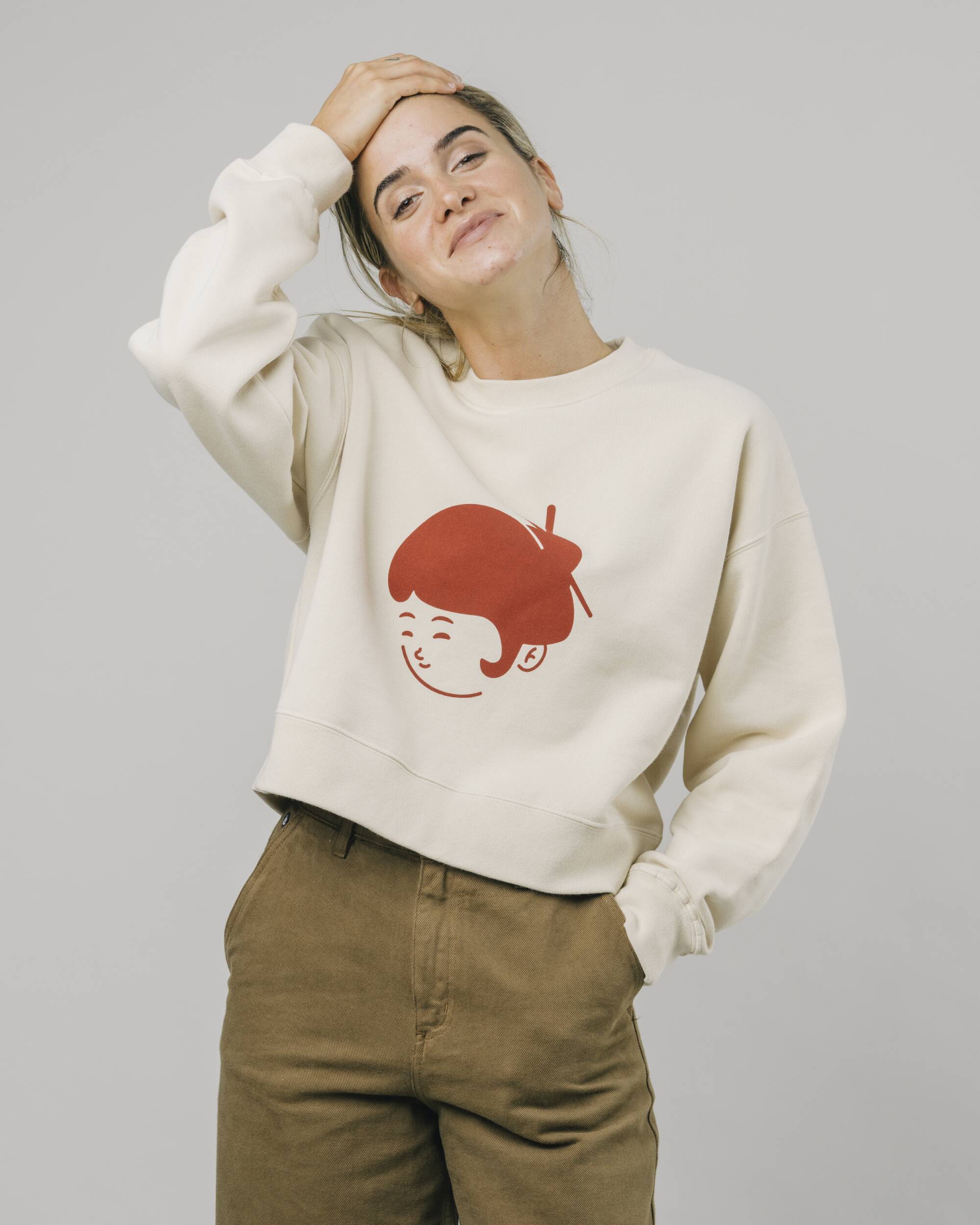 Beige sweater Yoko made from 100% organic cotton from Brava Fabrics