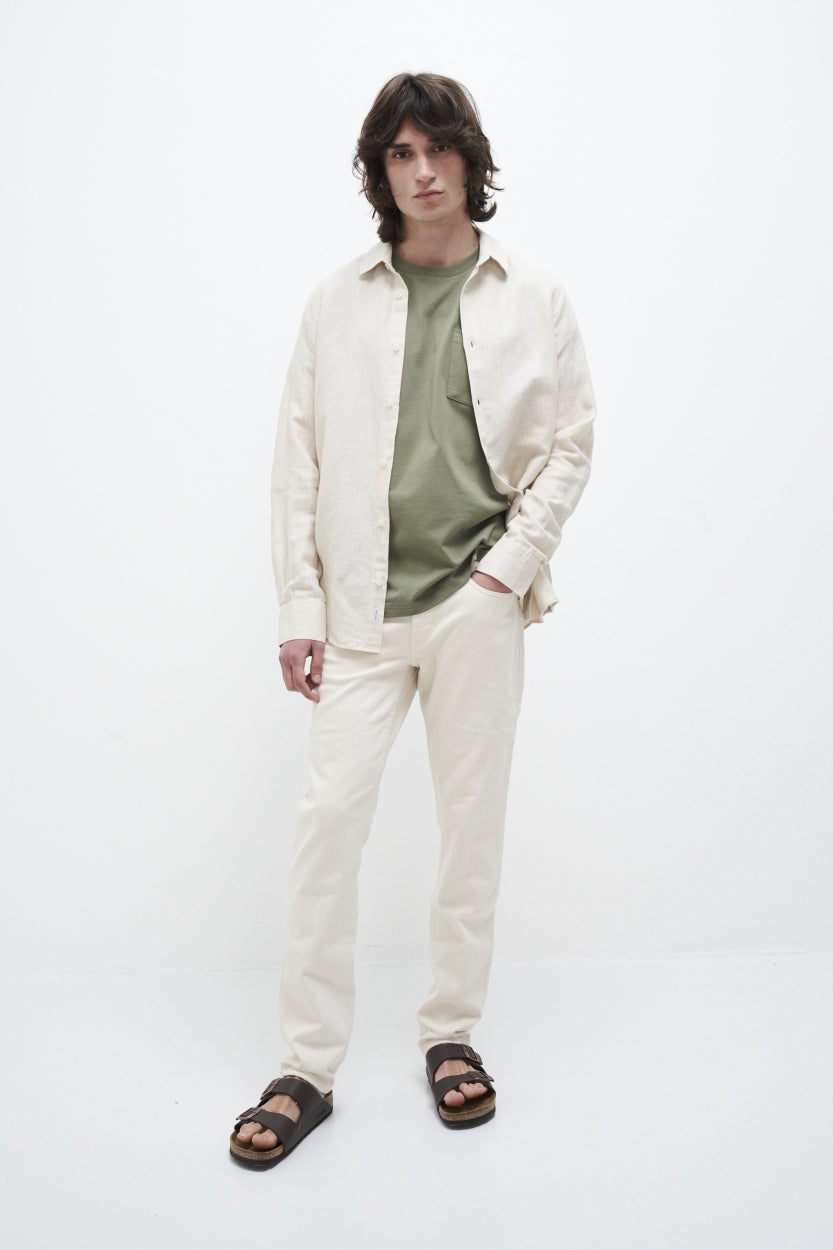Nico shirt in off-white / beige made of organic cotton and linen from Kuyichi