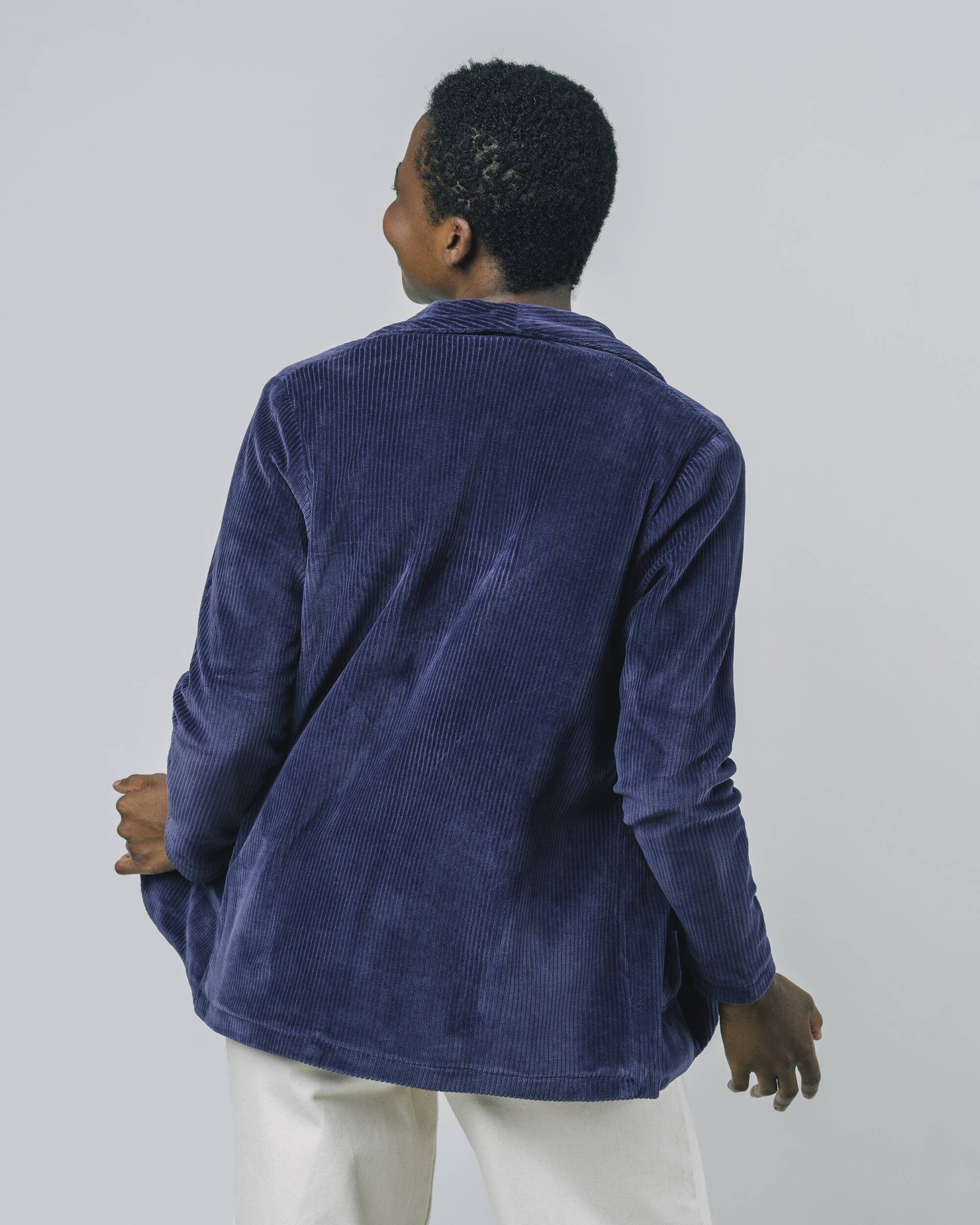 Blazer en velours côtelé bleu en coton 100% biologique de Brava Fabrics