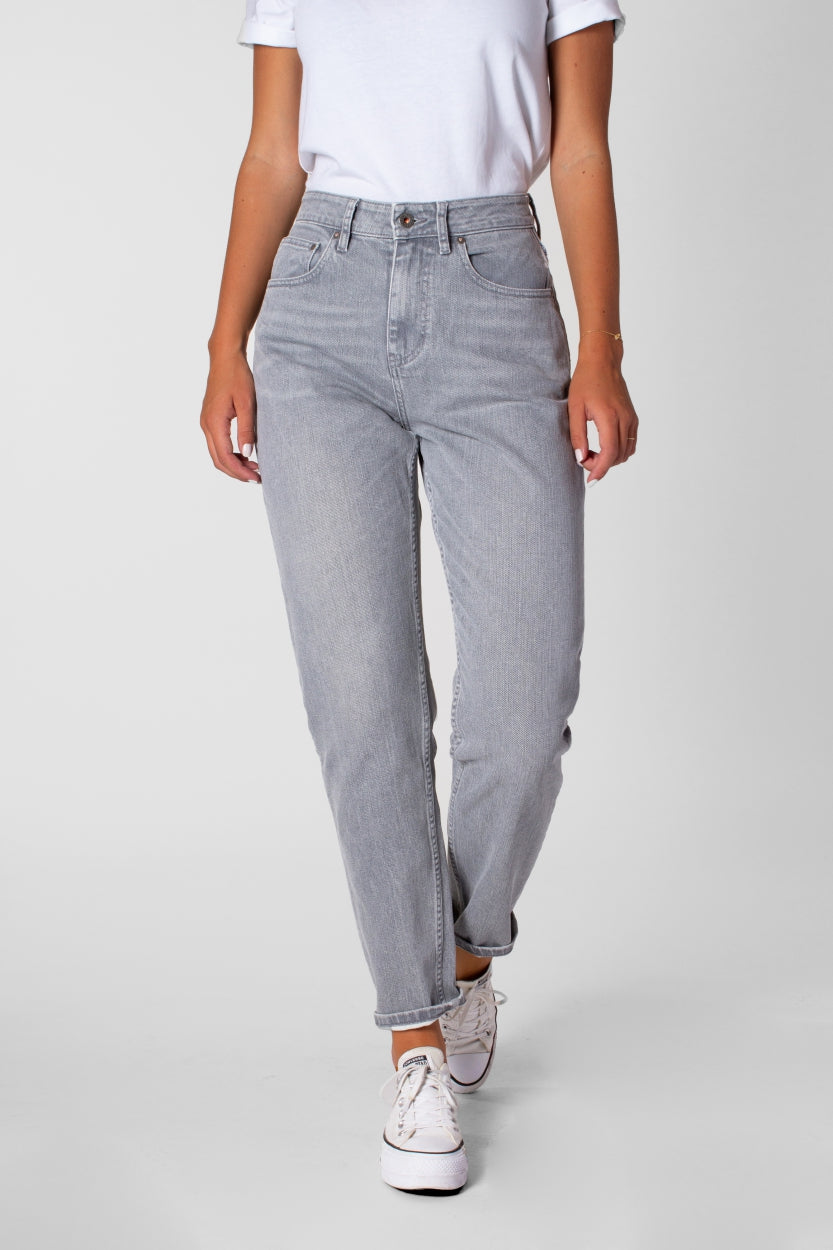 Nora jeans in gray, loosely tailored made of organic cotton by Kuyichi