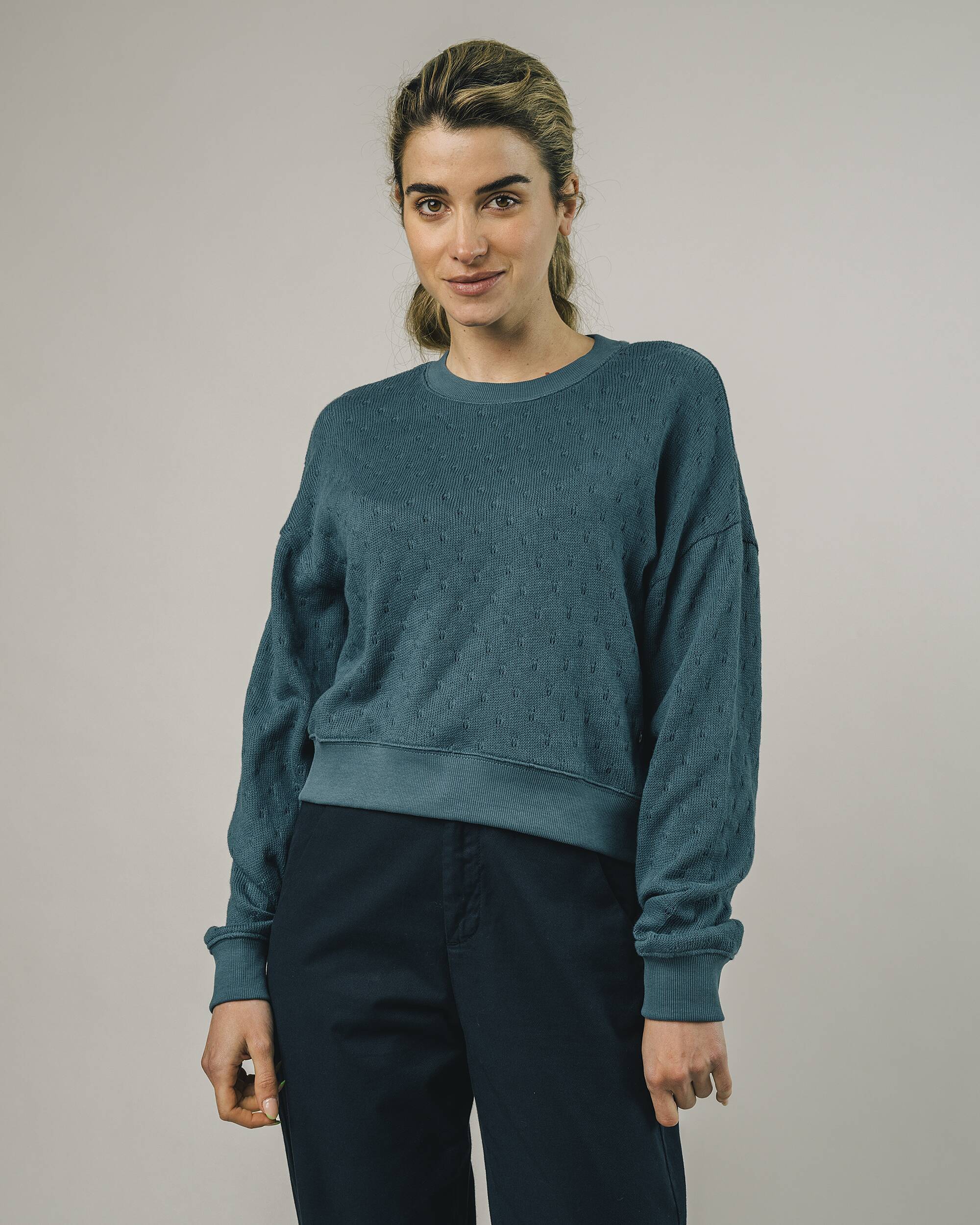 Pull oversize "Lace" en bleu / turquoise en coton 100% biologique de Brava Fabrics