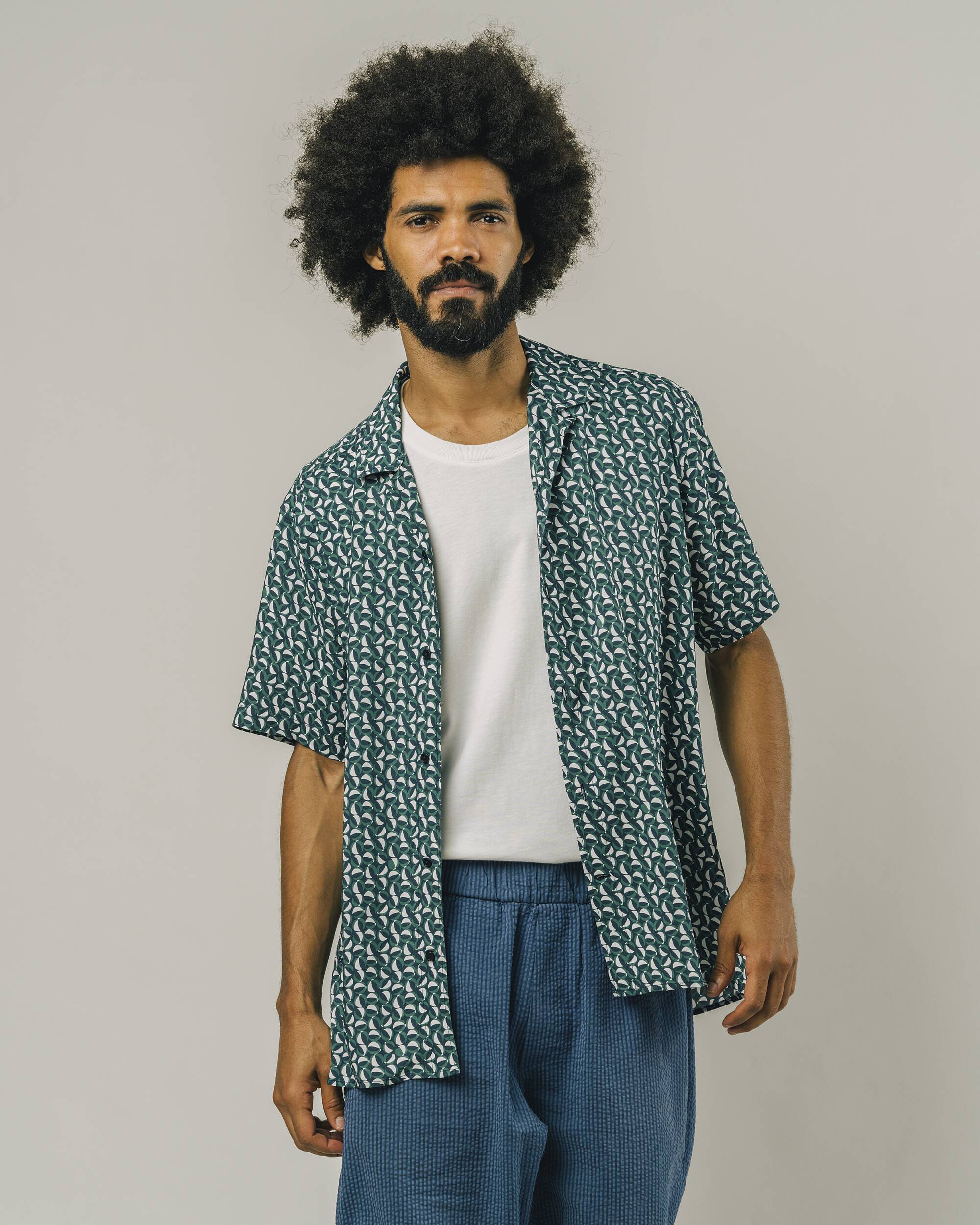 Chemise colorée à manches courtes Beach Ball Aloha en 100% viscose de Brava Fabrics