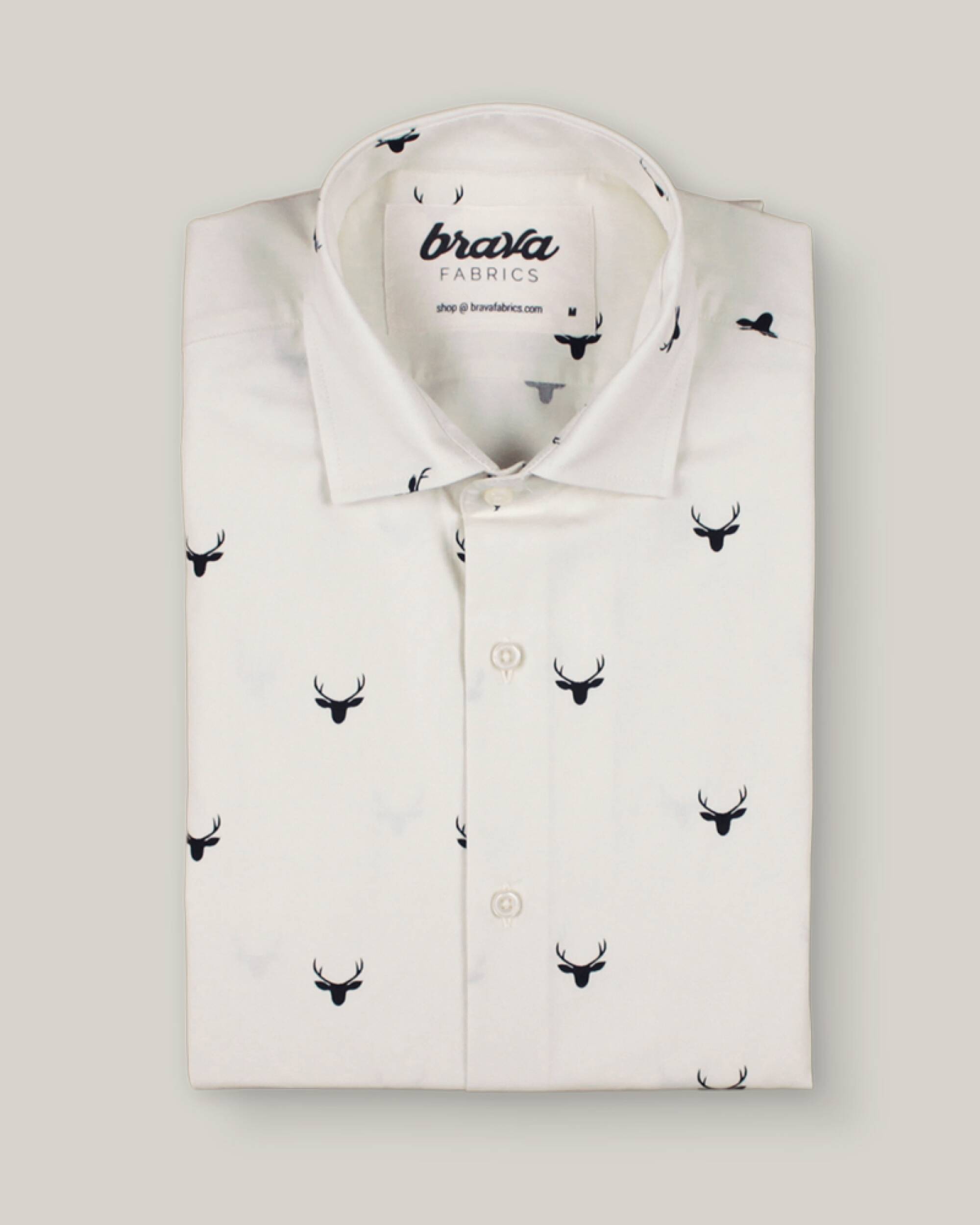 Hemd "Copenhagen Deer" in weiss mit tollem Druck aus 100% Bio - Baumwolle von Brava Fabrics