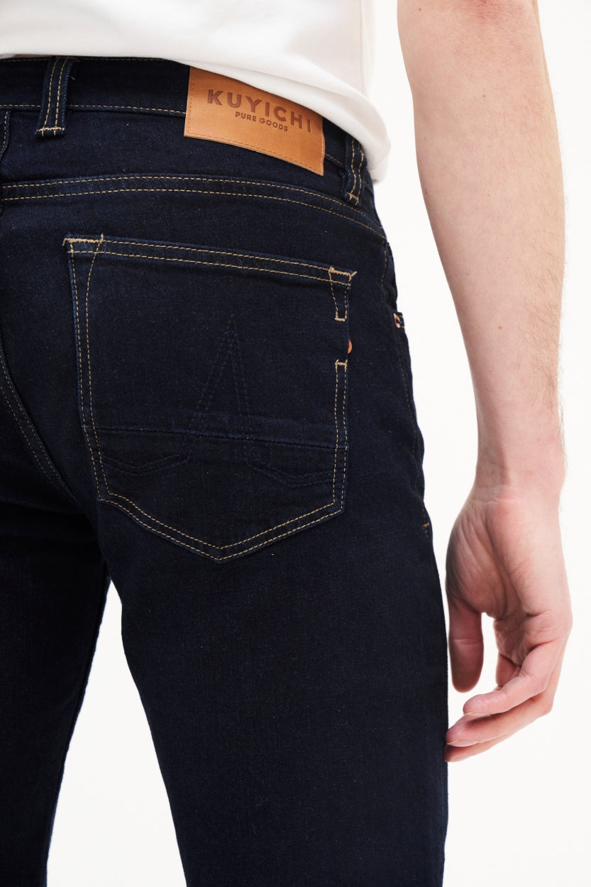 Jeans Jamie slim in dark rinse aus Biobaumwolle von Kuyichi