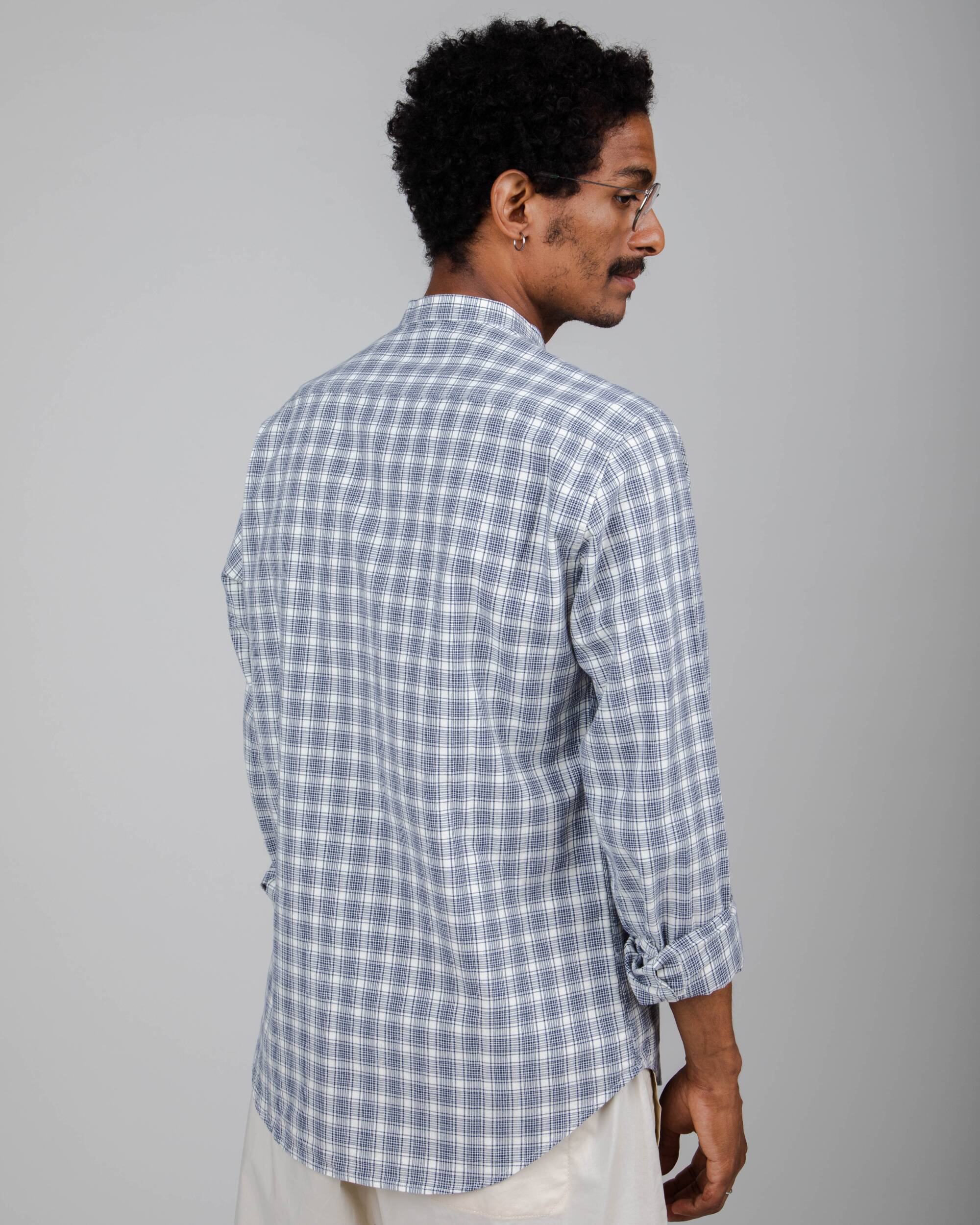 Chemise à carreaux bleue à manches longues Check Mao 100% coton biologique de Brava Fabrics