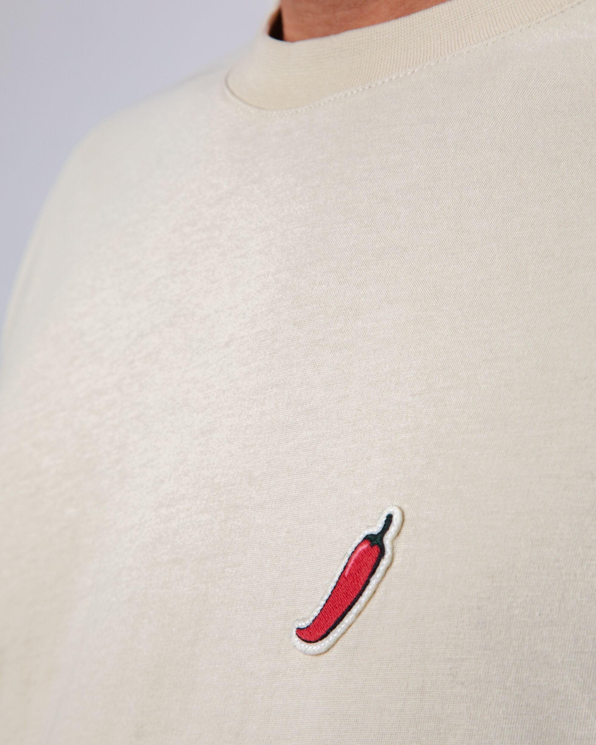 Beiges T-Shirt Red Chilli aus 100% Bio-Baumwolle von Brava Fabrics