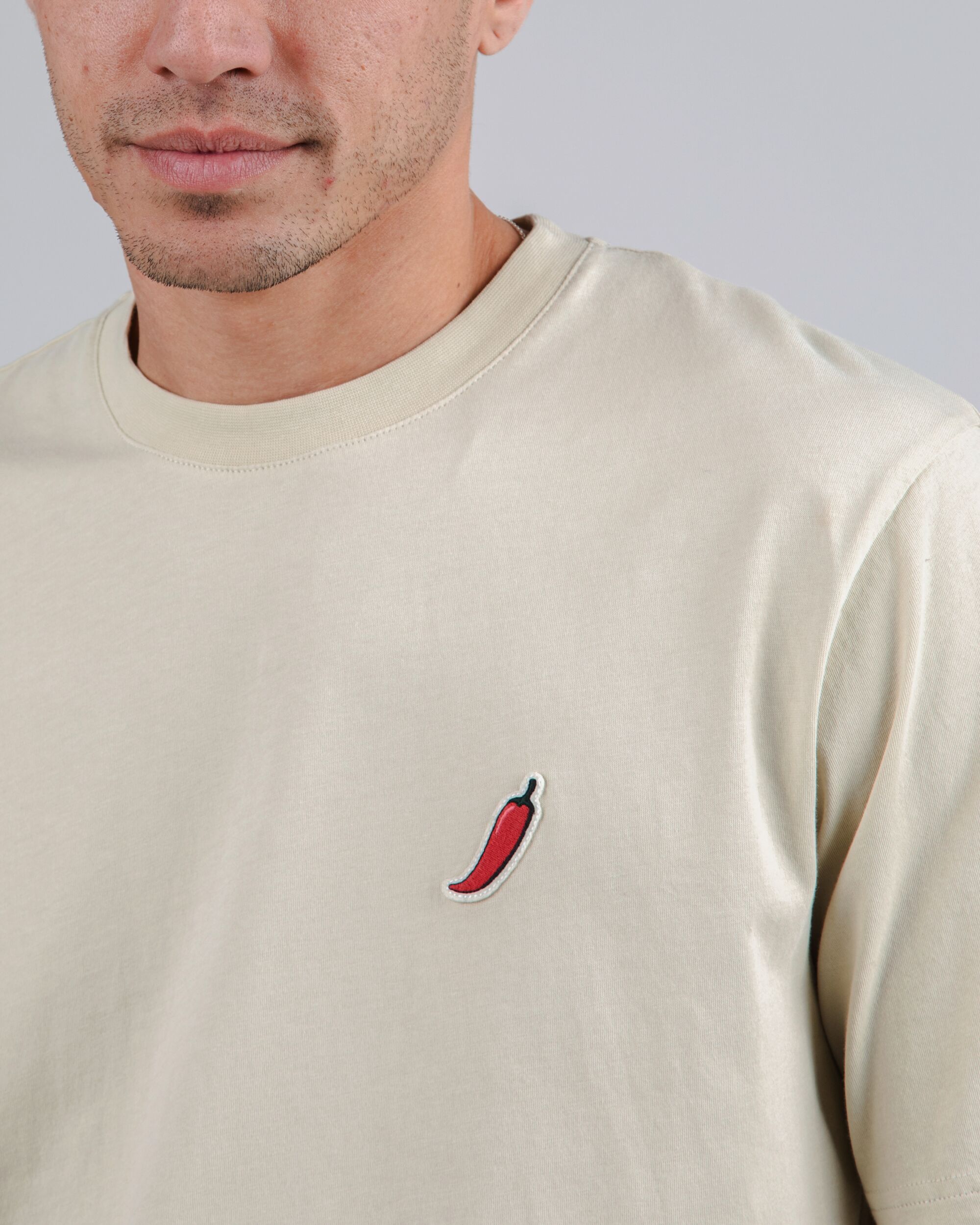 T-shirt beige Red Chilli en coton 100% biologique de Brava Fabrics